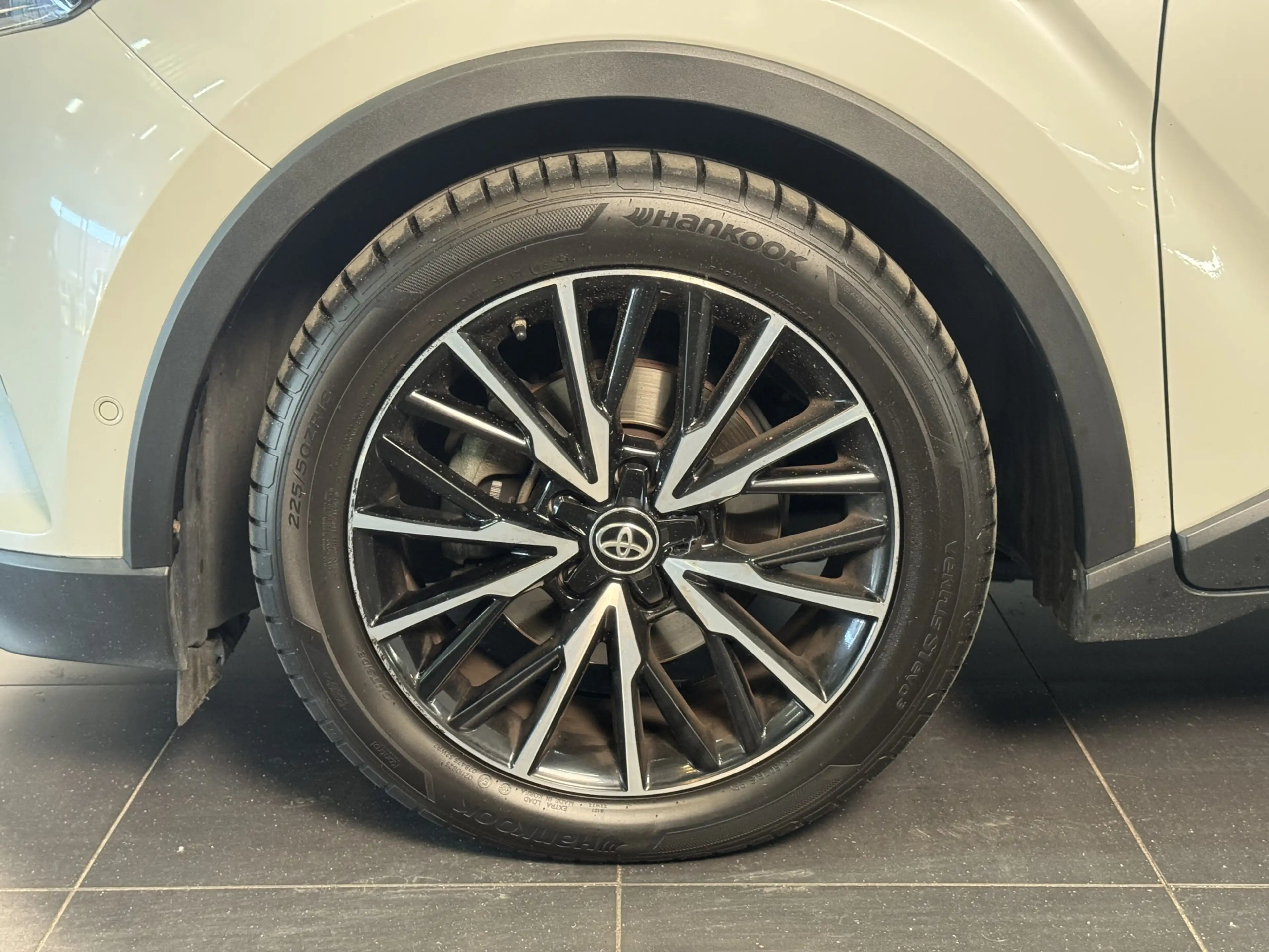Toyota C-HR 1.8 Hybrid Executive | Trekhaak | JBL Audio | Stoe — photo 4