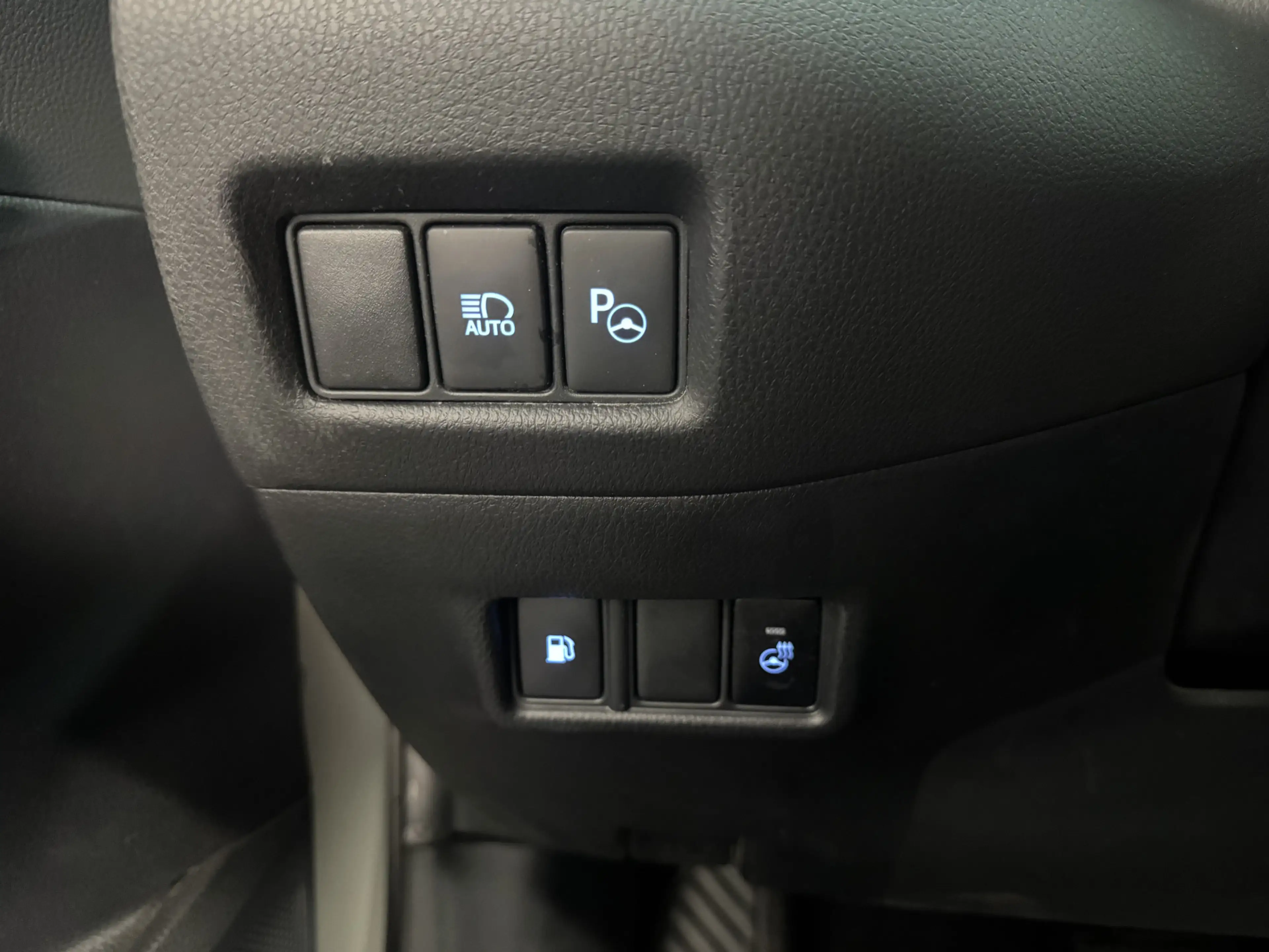 Toyota C-HR 1.8 Hybrid Executive | Trekhaak | JBL Audio | Stoe — photo 13