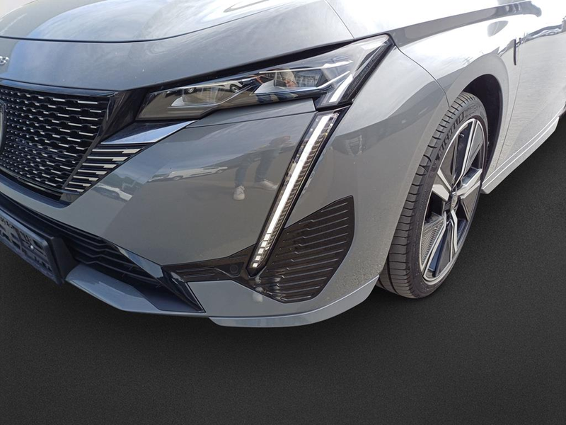 Peugeot 308 SW GT BlueHDi 13 — photo 8
