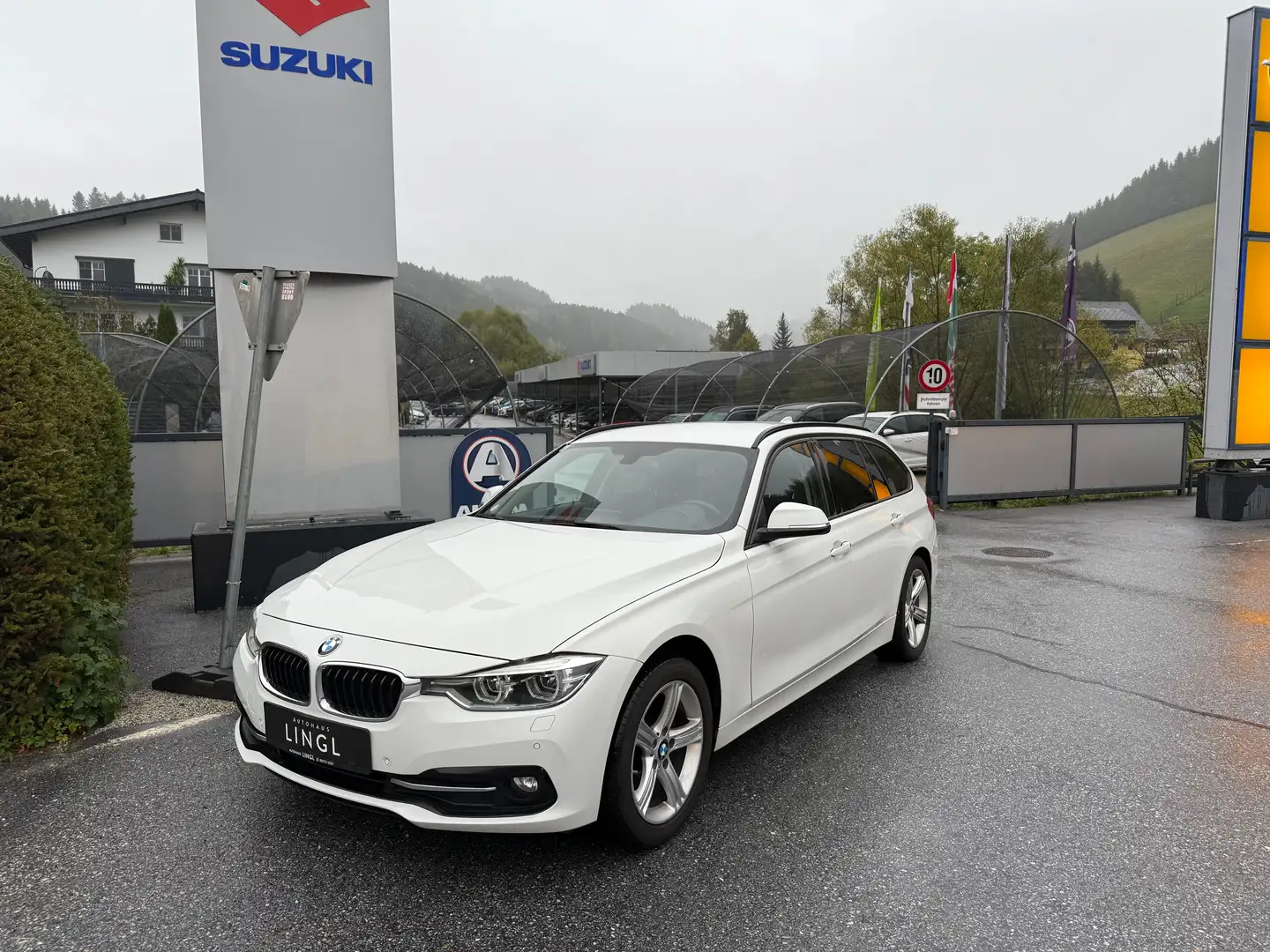 BMW 320 d xDrive Touring *AHV; NAVI* Weiß - 1