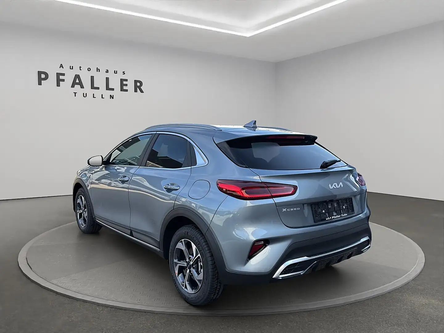Kia XCeed Xceed 1,0 TGDI 48V GPF Silber DCT Silber - 2