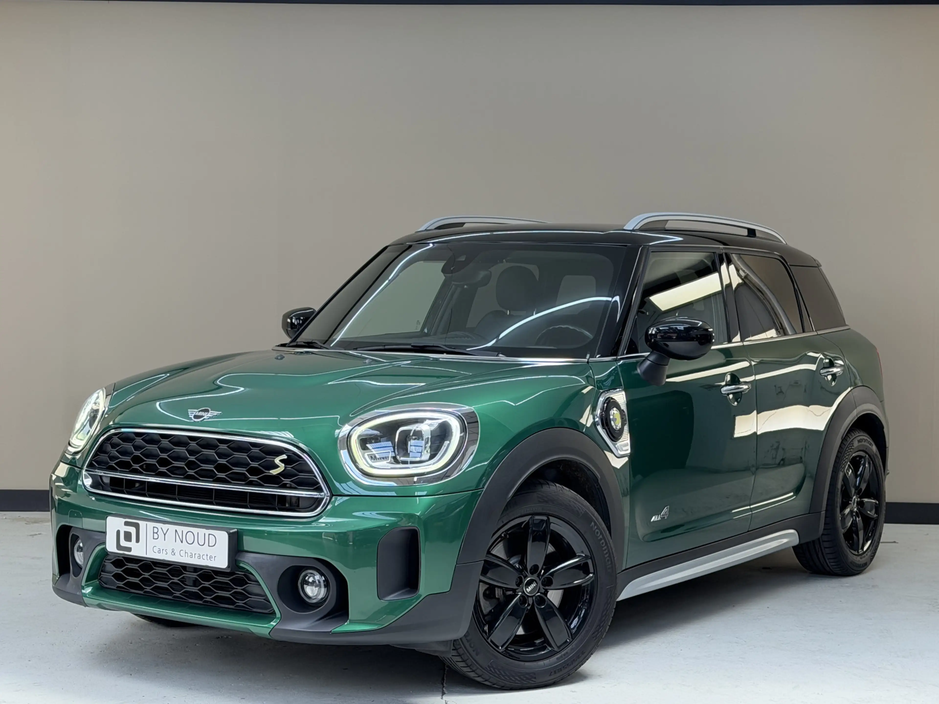 MINI Cooper SE Countryman 1.5 ALL4 Chili, 220Pk, 2020, 2de eigenaar, Apple c