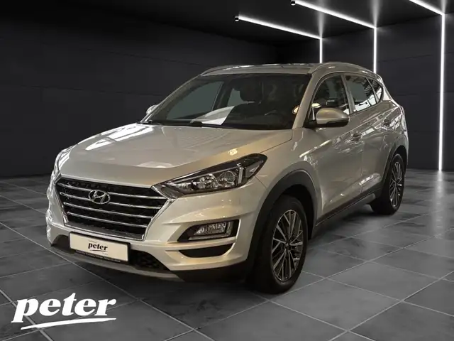 Hyundai TUCSON 1.6 Advantage 2WD *Navigation*Kamera