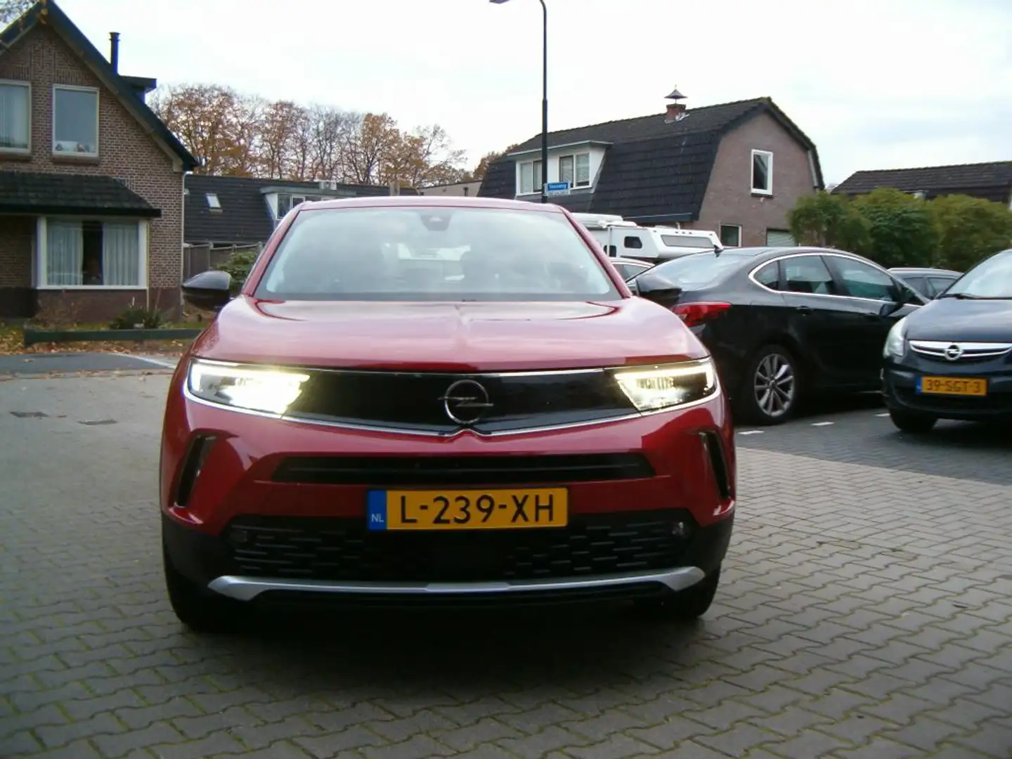 Opel Mokka 1.2 Turbo Business Elegance + trekhaak Rood - 2