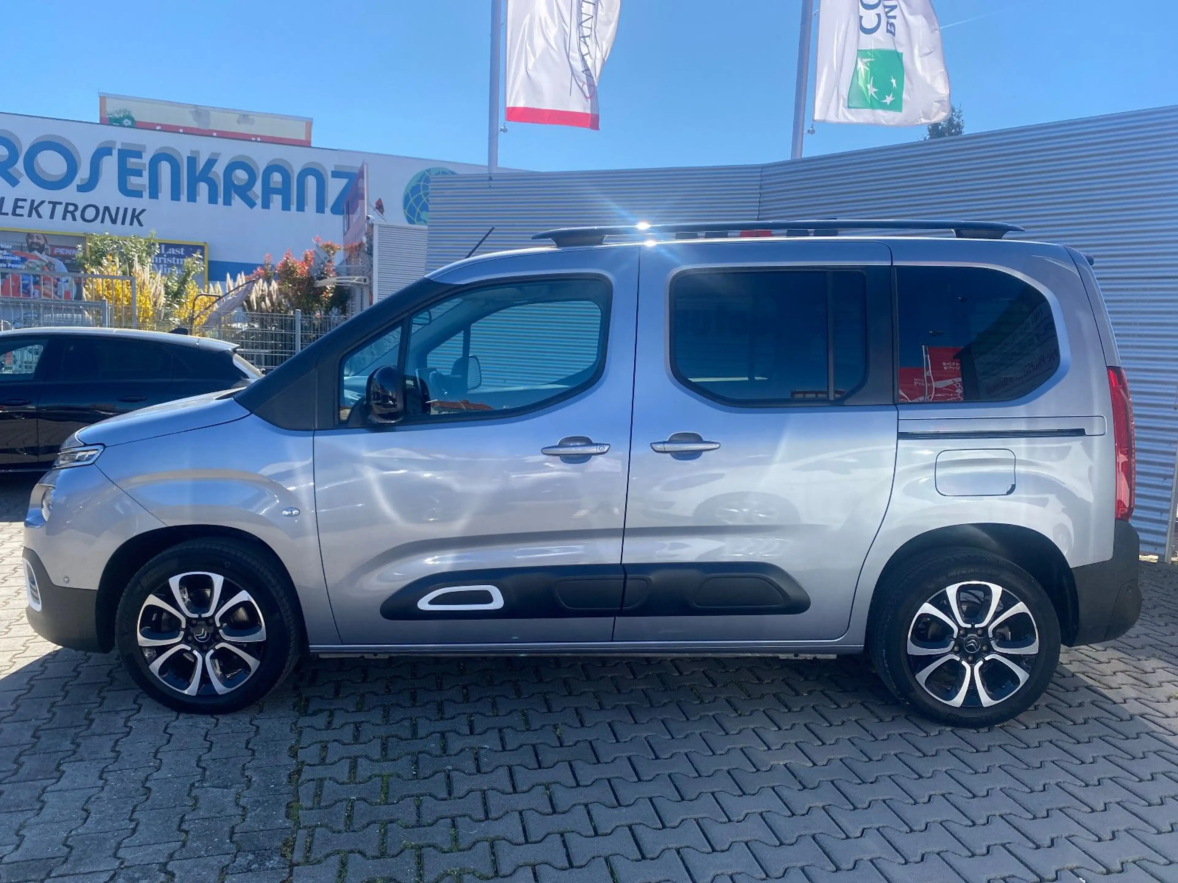 Citroen Berlingo Shine M ACC/Assistenz/Kamera/Sitzhz/HuD — photo 3