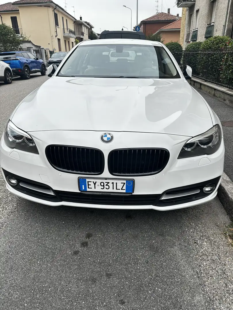 BMW 525 525d Touring Luxury 218cv - 1