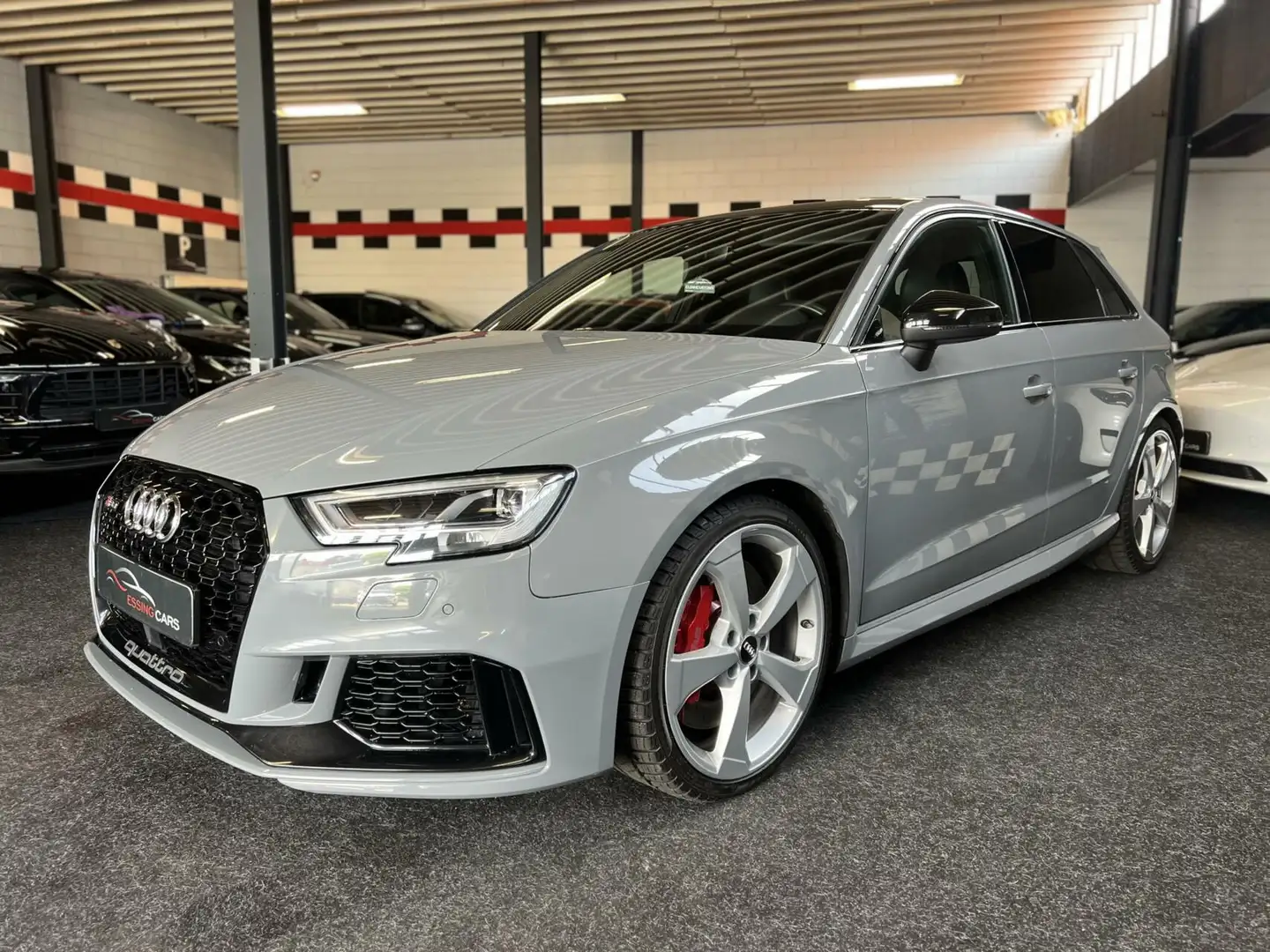 Audi RS3 2.5 TFSI RS3 quattro virtual pano massage! Grijs - 1