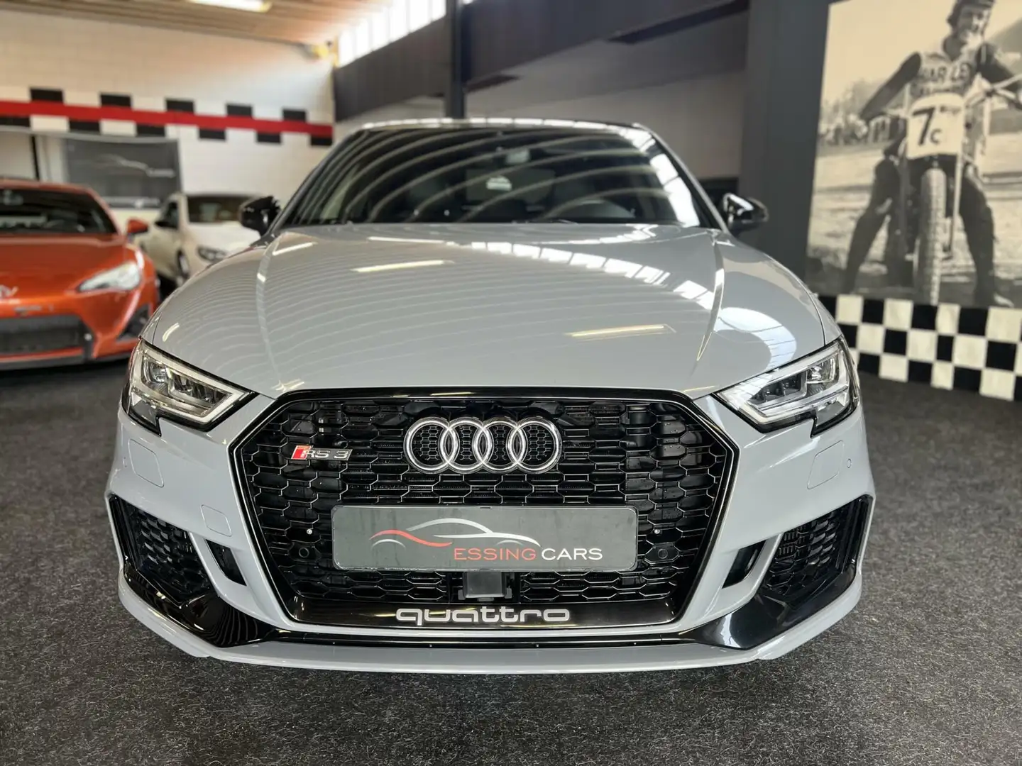 Audi RS3 2.5 TFSI RS3 quattro virtual pano massage! Grijs - 2