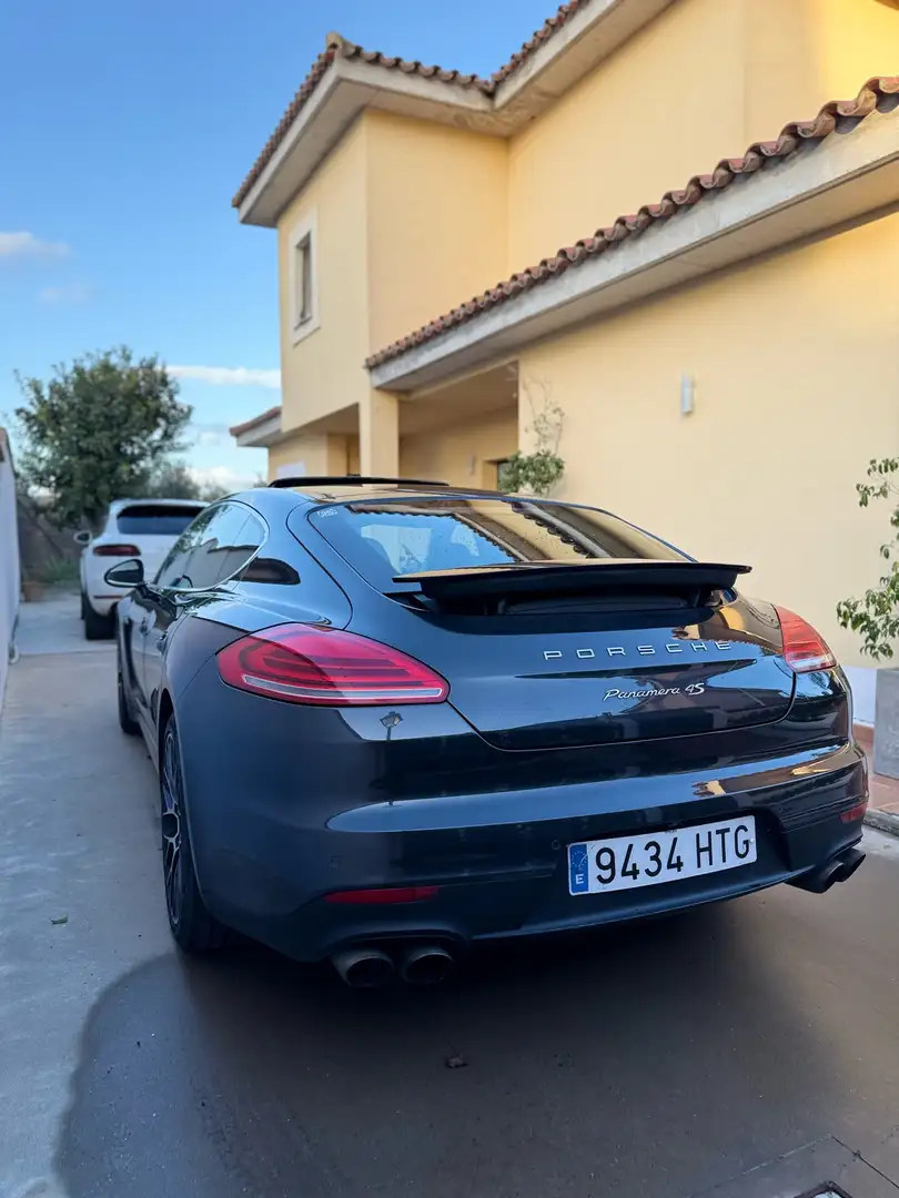 Porsche Panamera 4S PDK S - 2