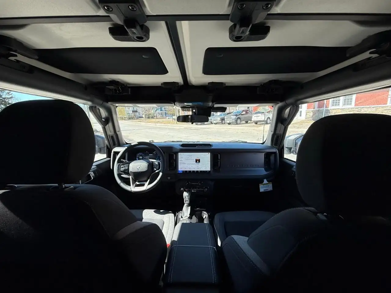 Ford Bronco снимка Ford Bronco