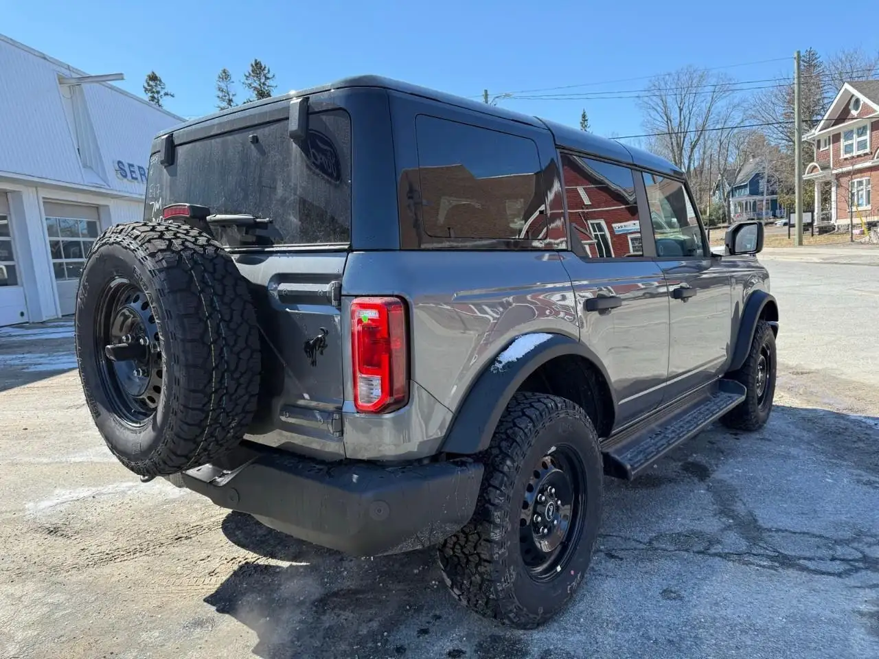 Ford Bronco снимка Ford Bronco