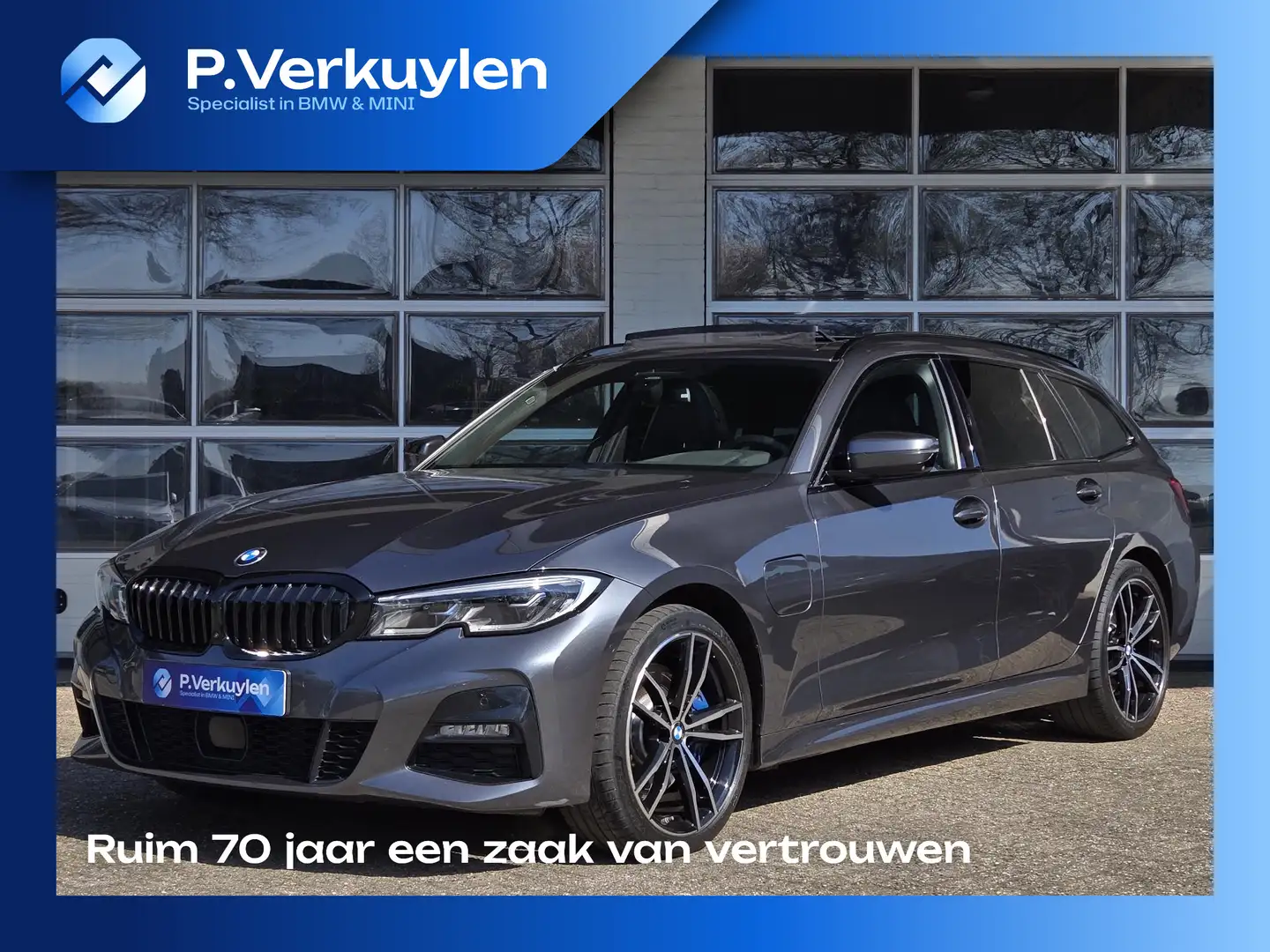 BMW 330 3-serie Touring 330e xDrive M SPORT | PANORAMA | L Grijs - 1