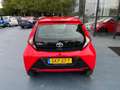 Toyota Aygo 1.0 VVT-i x-cite AUTOMAAT LMV AIRCO Rouge - thumbnail 4