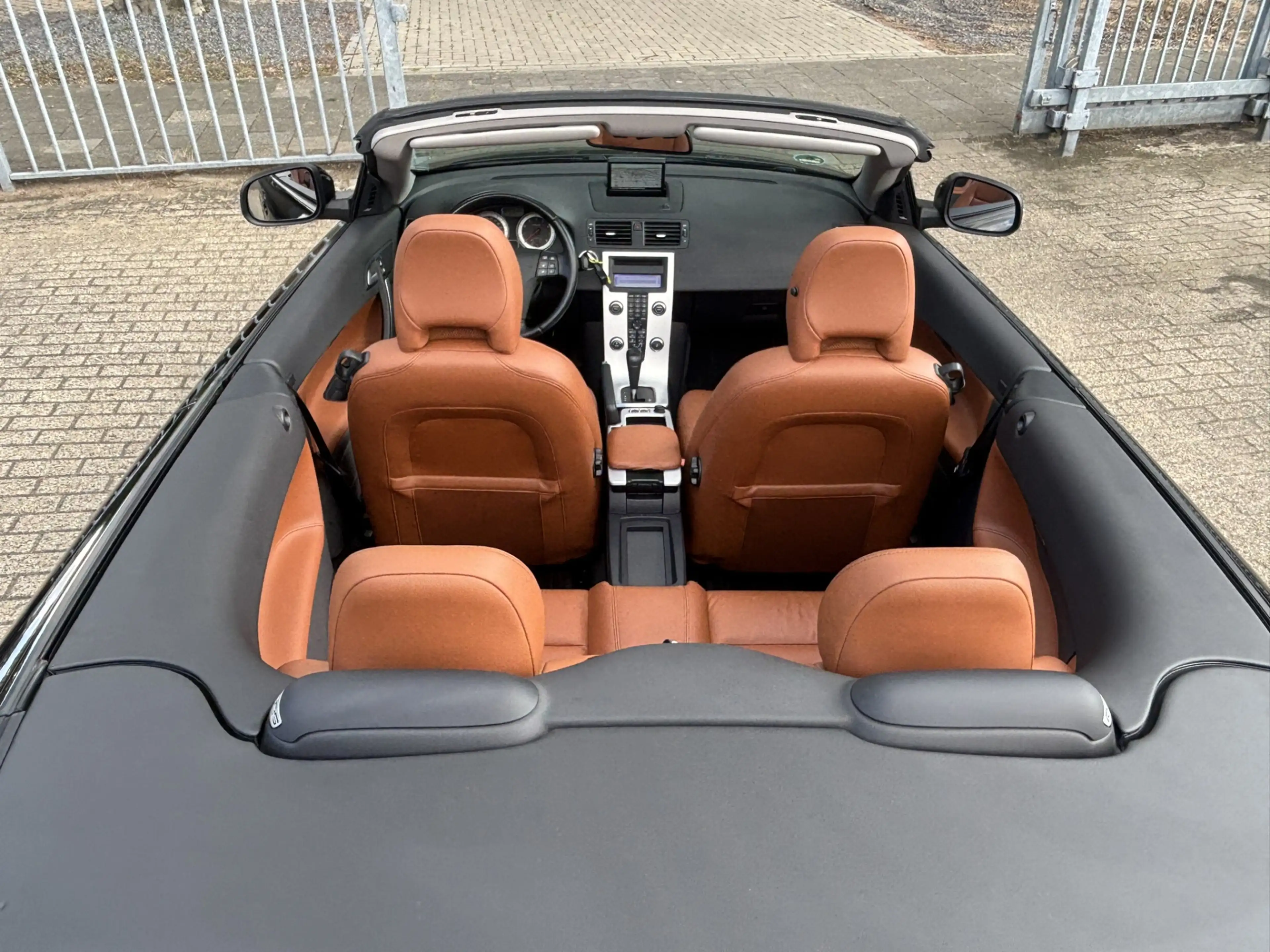 Volvo C70 Convertible 2.5 T5 230pk Tourer — photo 17