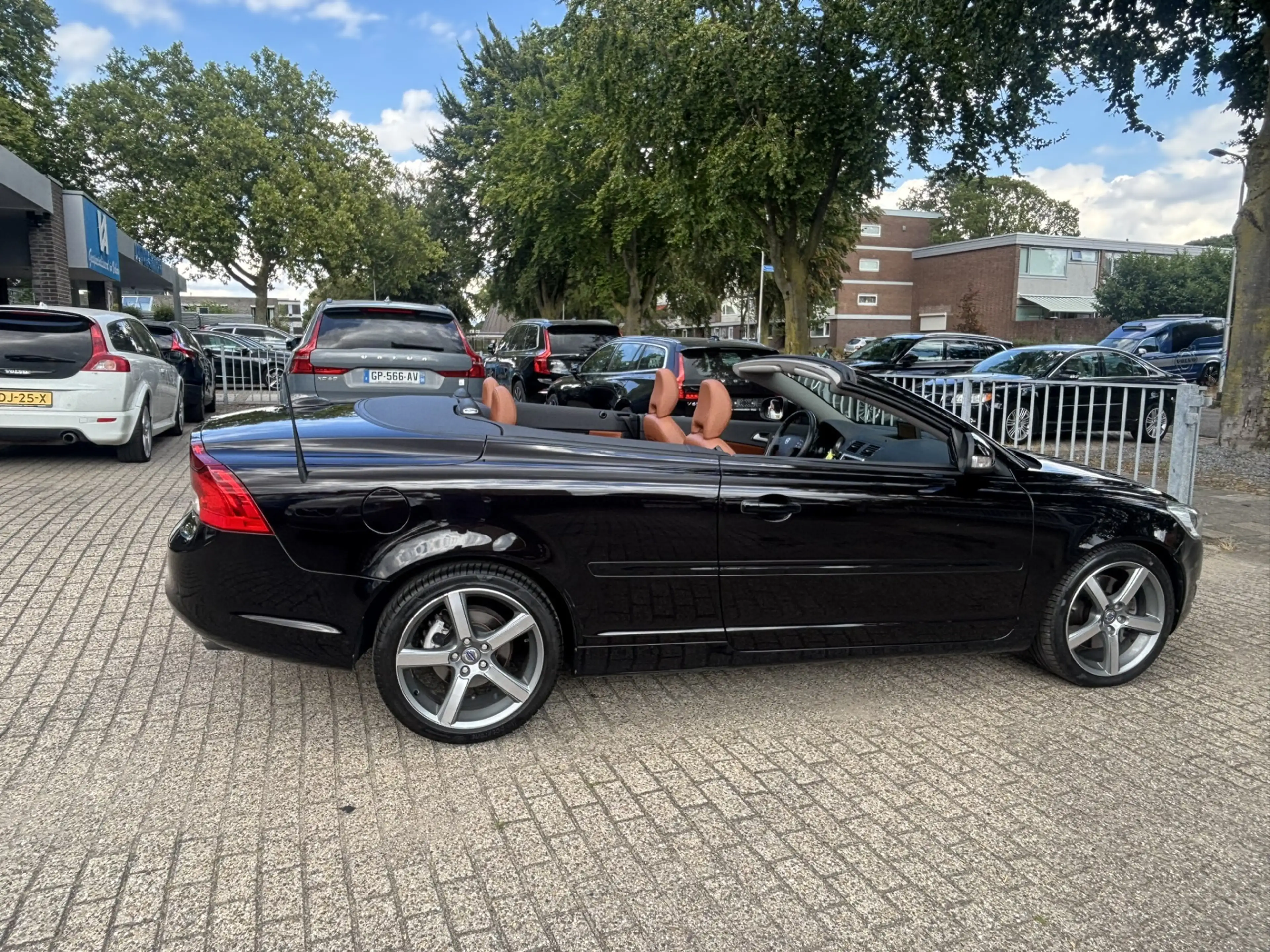 Volvo C70 Convertible 2.5 T5 230pk Tourer — photo 10