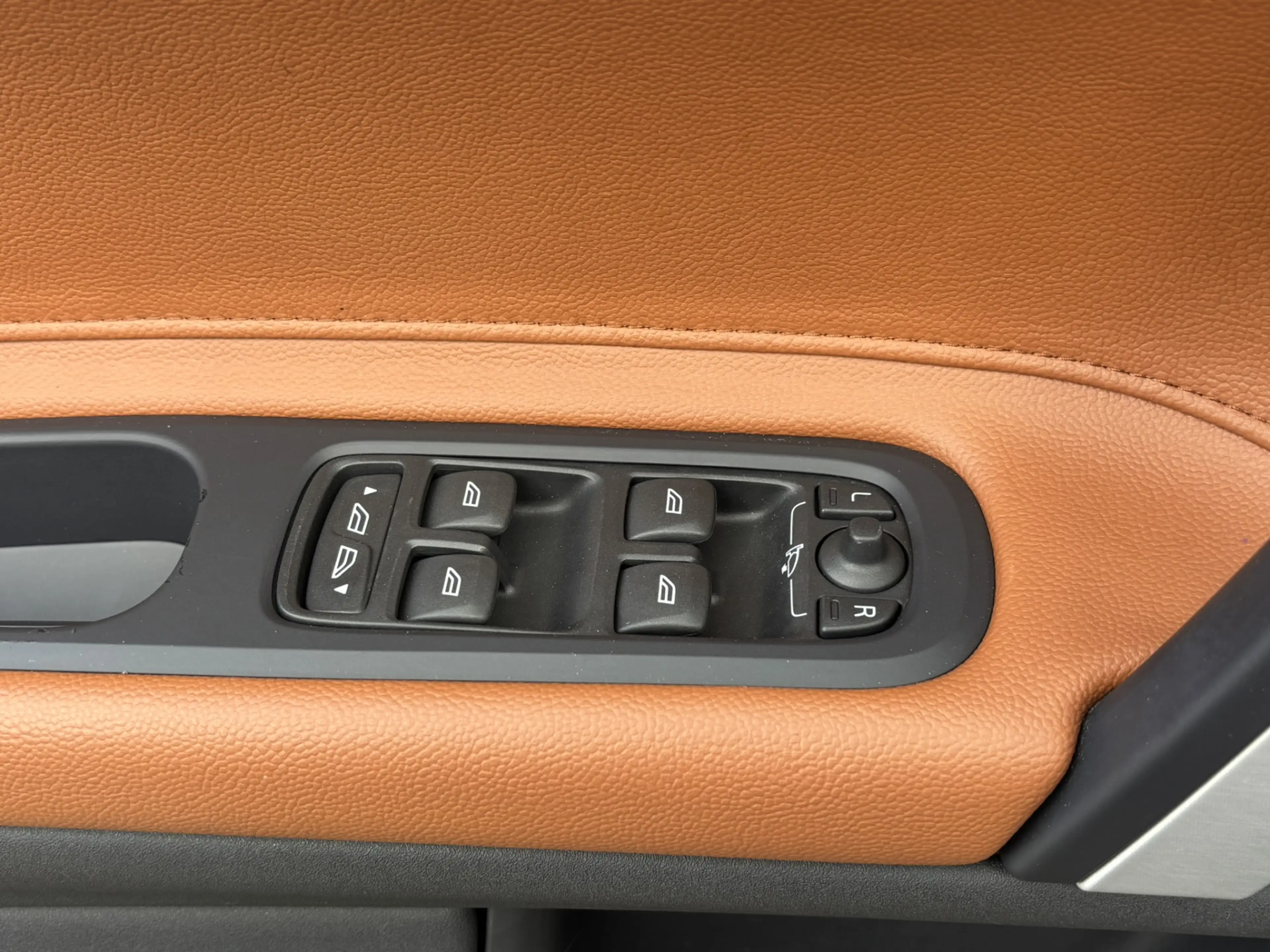 Volvo C70 Convertible 2.5 T5 230pk Tourer — photo 13