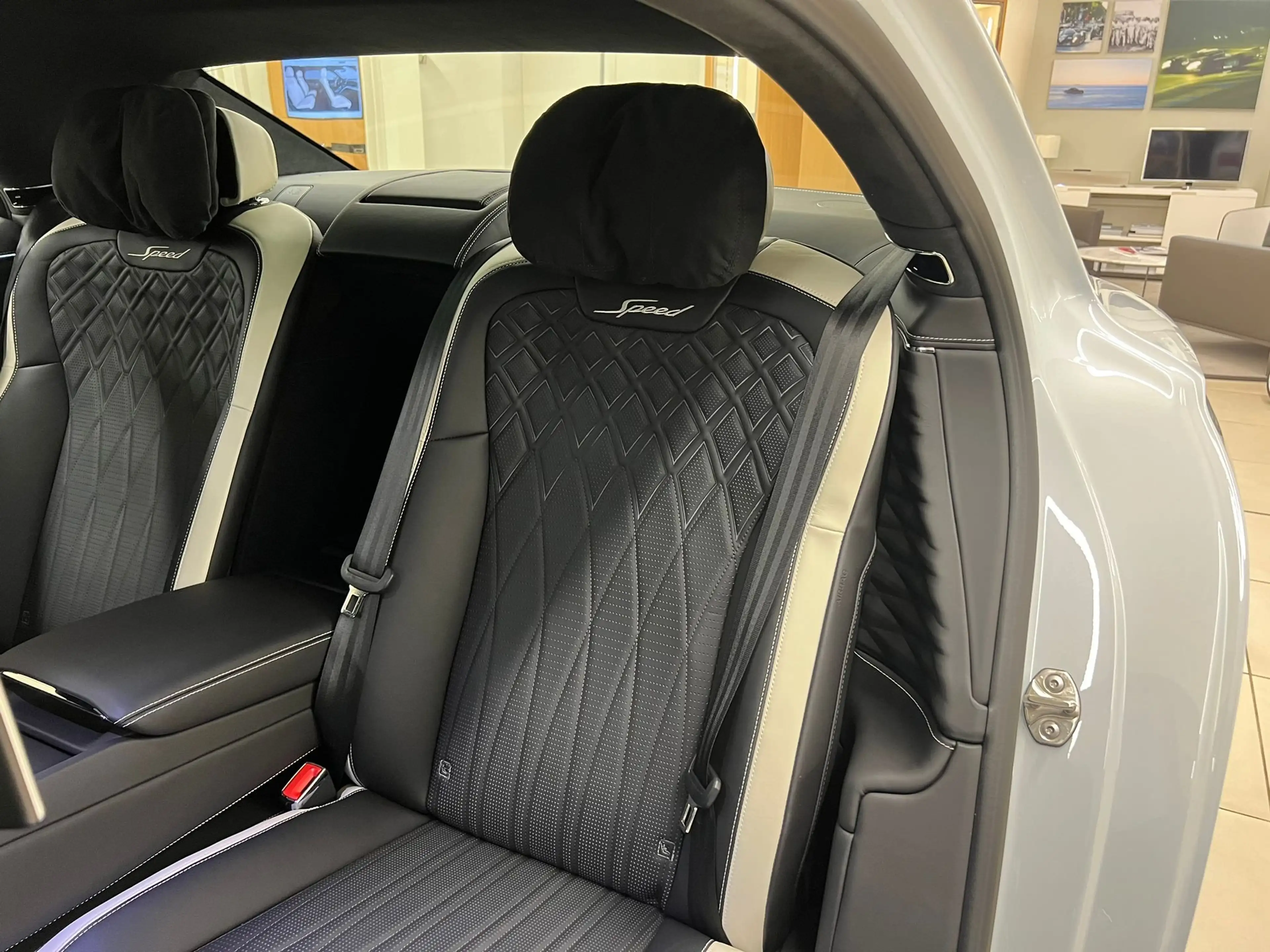 Bentley Flying Spur 6.0 SPEED W12 (CARBON) VAT CAR — photo 11