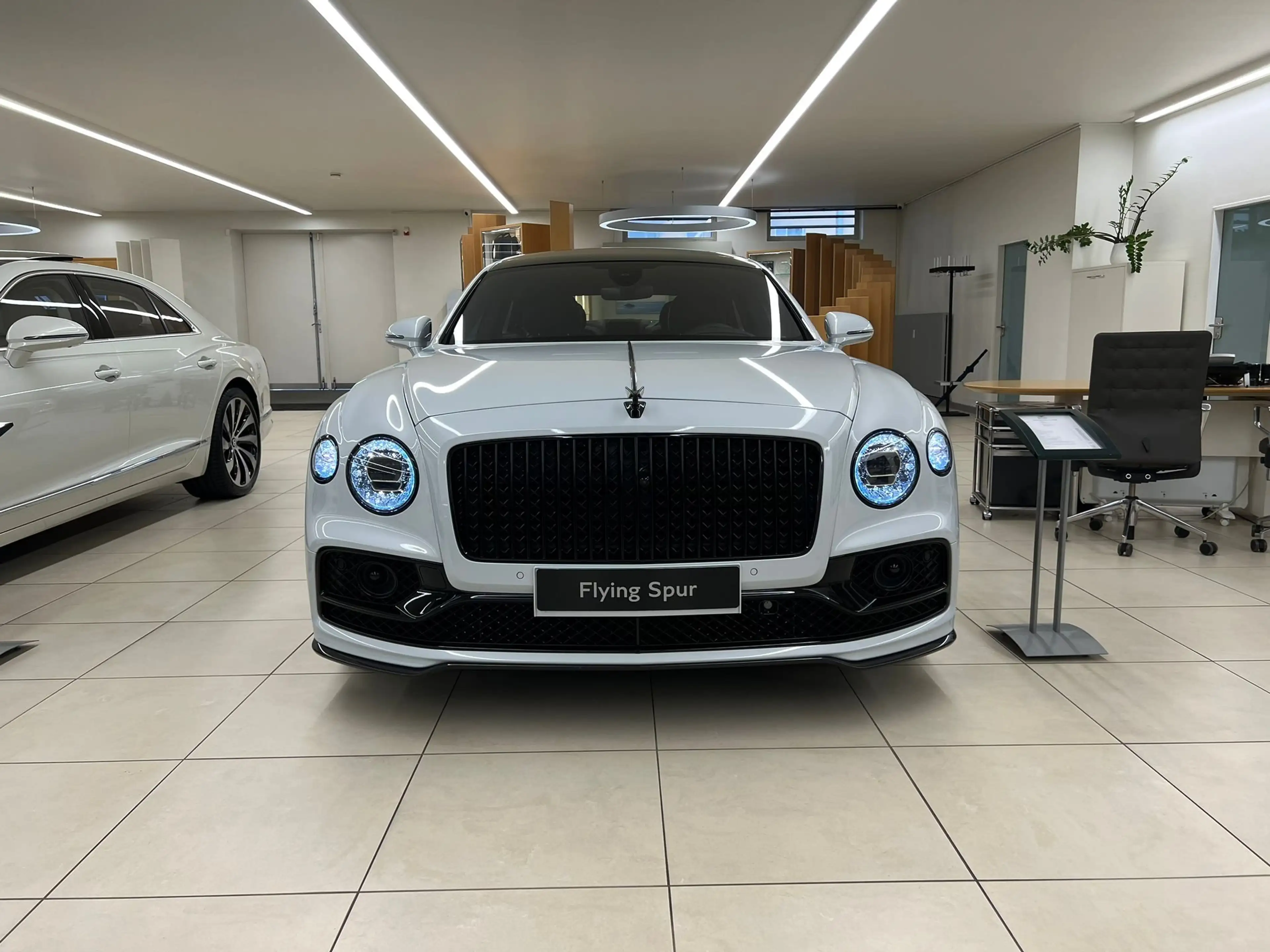 Bentley Flying Spur 6.0 SPEED W12 (CARBON) VAT CAR — photo 3