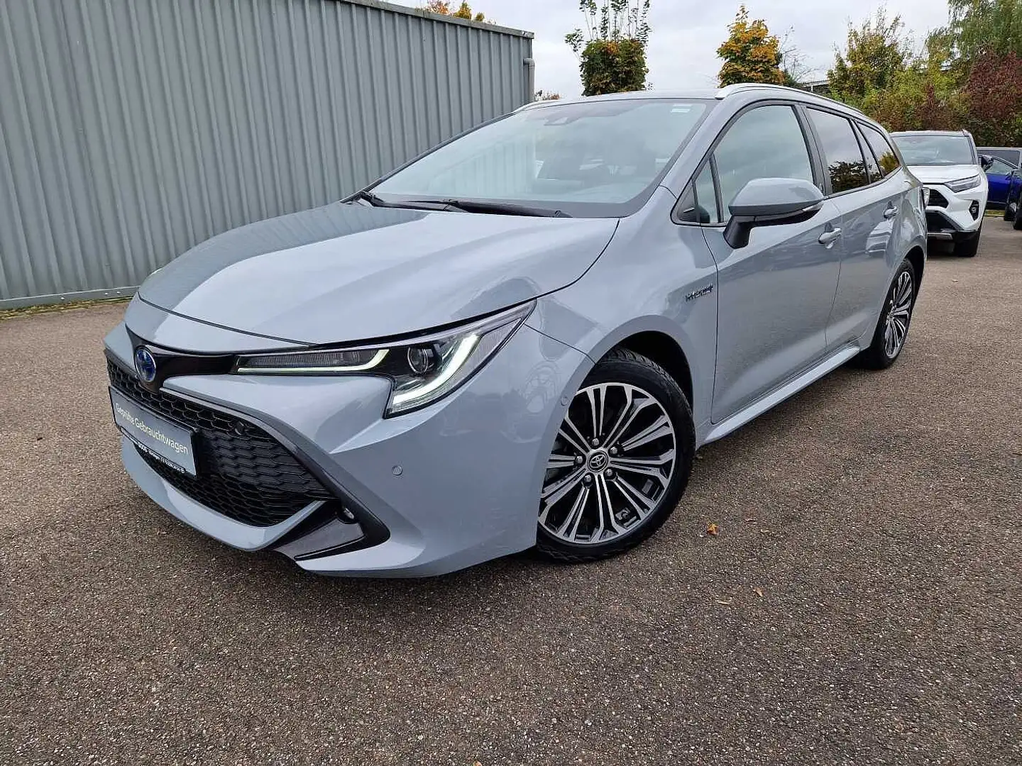 Toyota Corolla Touring Sports Hybrid 2.0 Team D/Technik Grijs - 1
