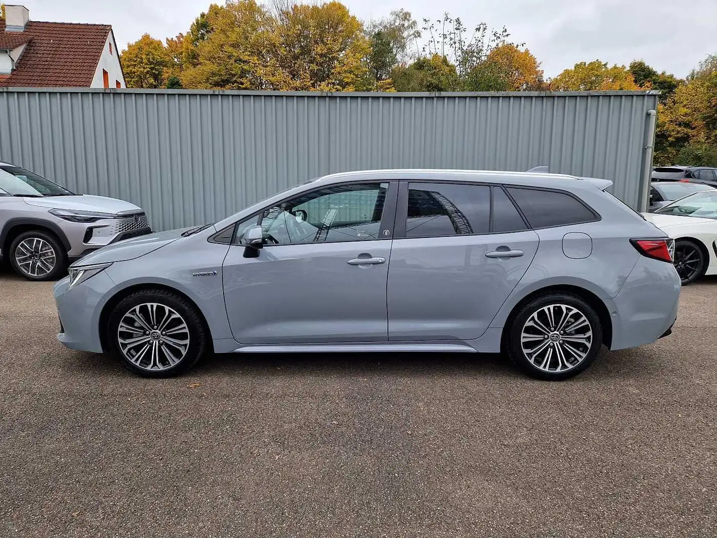Toyota Corolla Touring Sports Hybrid 2.0 Team D/Technik Grijs - 2