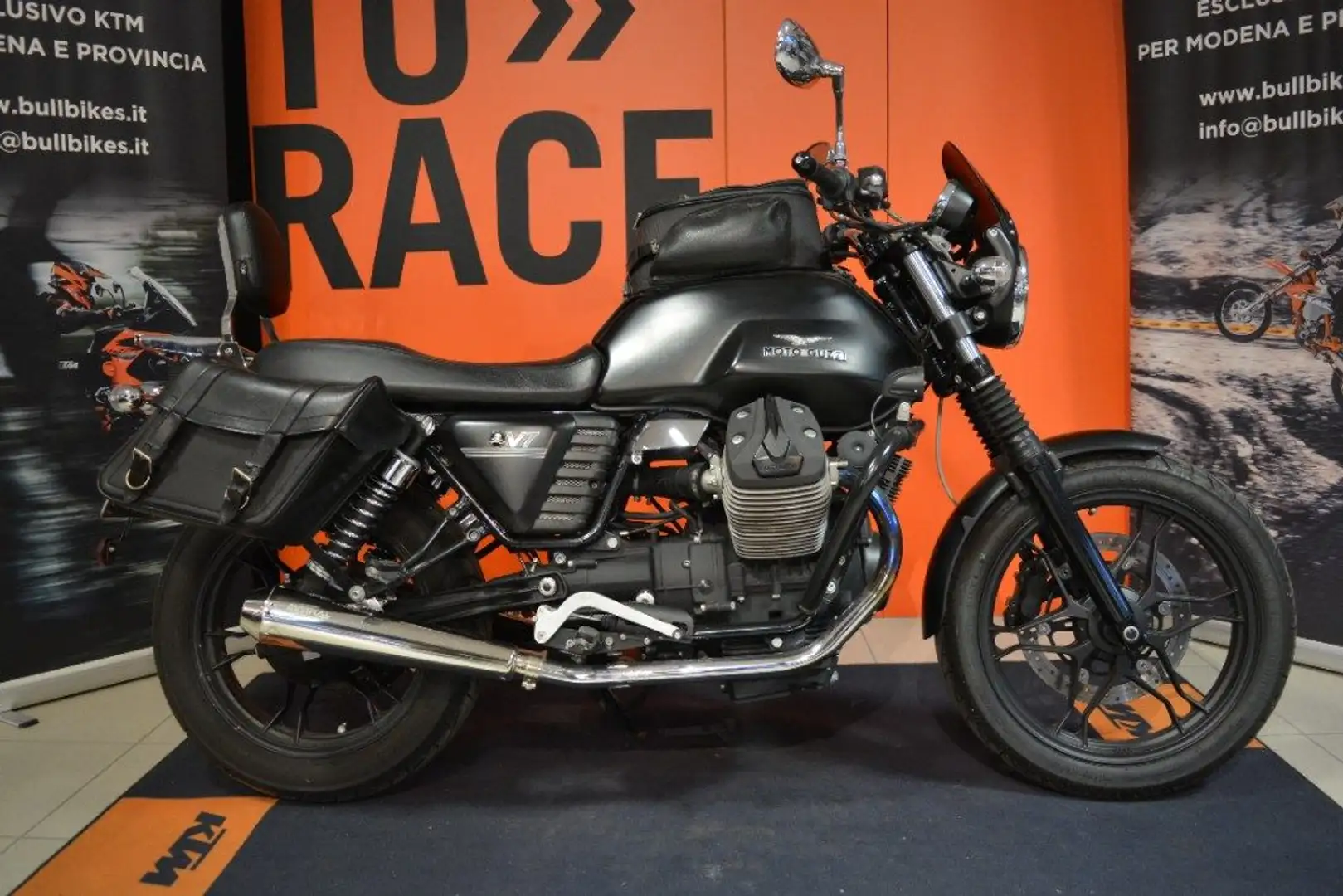 Moto Guzzi V7 STONE Nero - 1