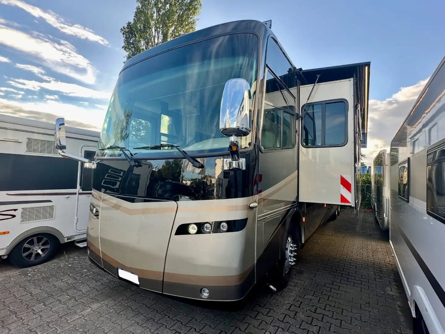 Autres US Reisemobil Phaeton*4 SlideOut* komplett NEU Or - 1