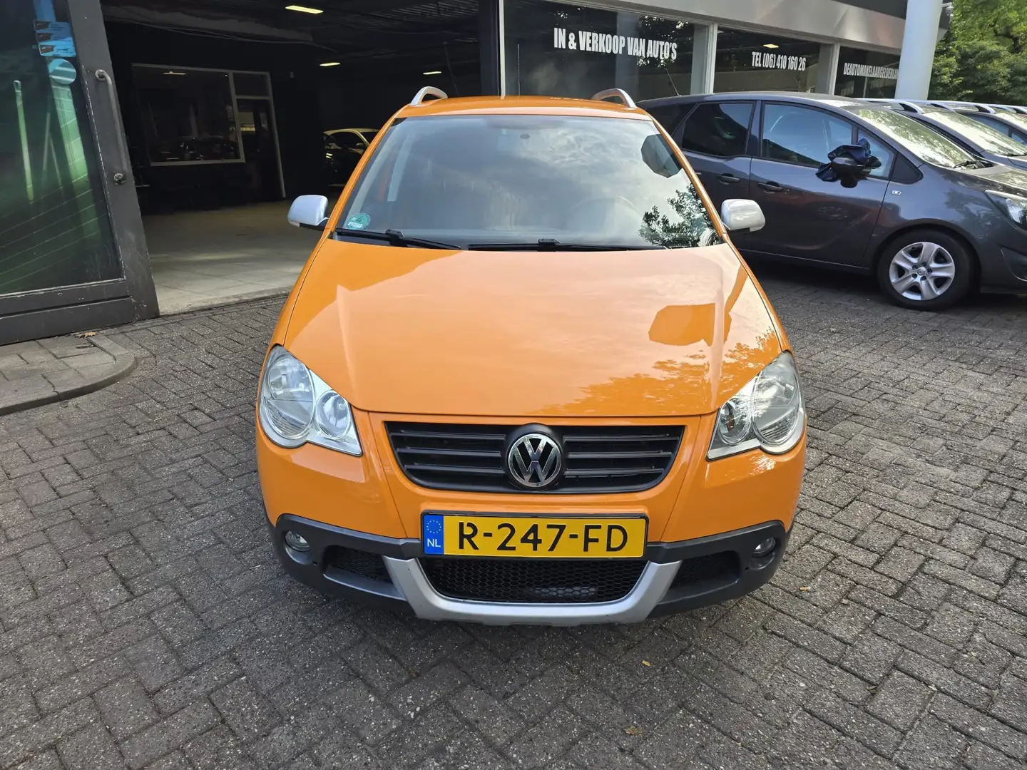 Volkswagen Polo Cross 1.2-12V | 12MND GARANTIE | NIEUWE APK | AIRCO | CR Oranje - 2
