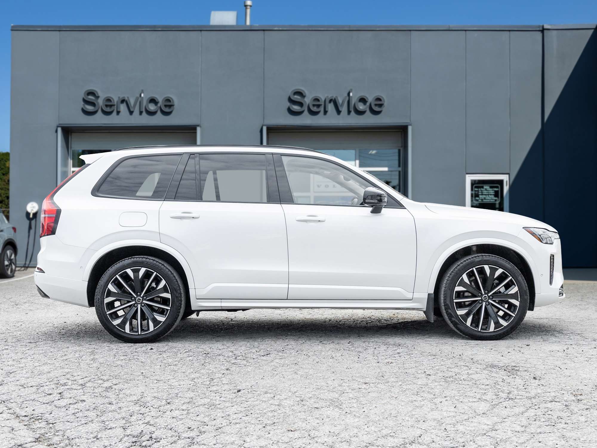 2026 Volvo XC90 B6 AWD PLUS 7-Seater |21" WHEEL |HARMAN KARDON thumb 6