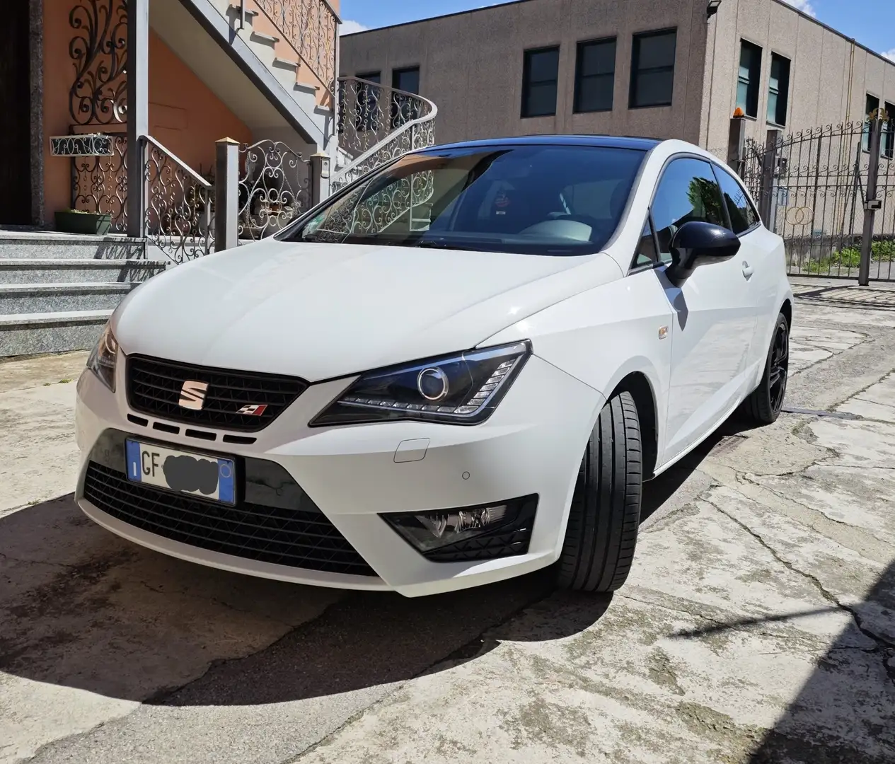 SEAT Ibiza SC 1.8 tsi Cupra s&s - 1