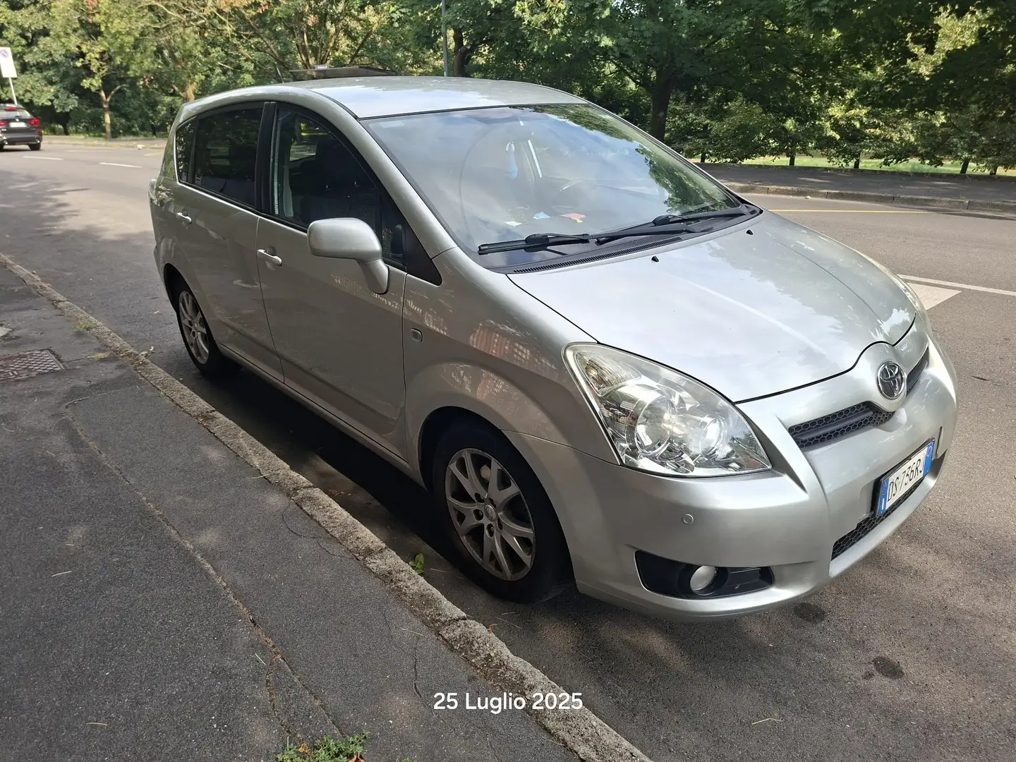 Toyota Corolla Verso 1.8 VVT-I SOL 7 posti Argento - 2