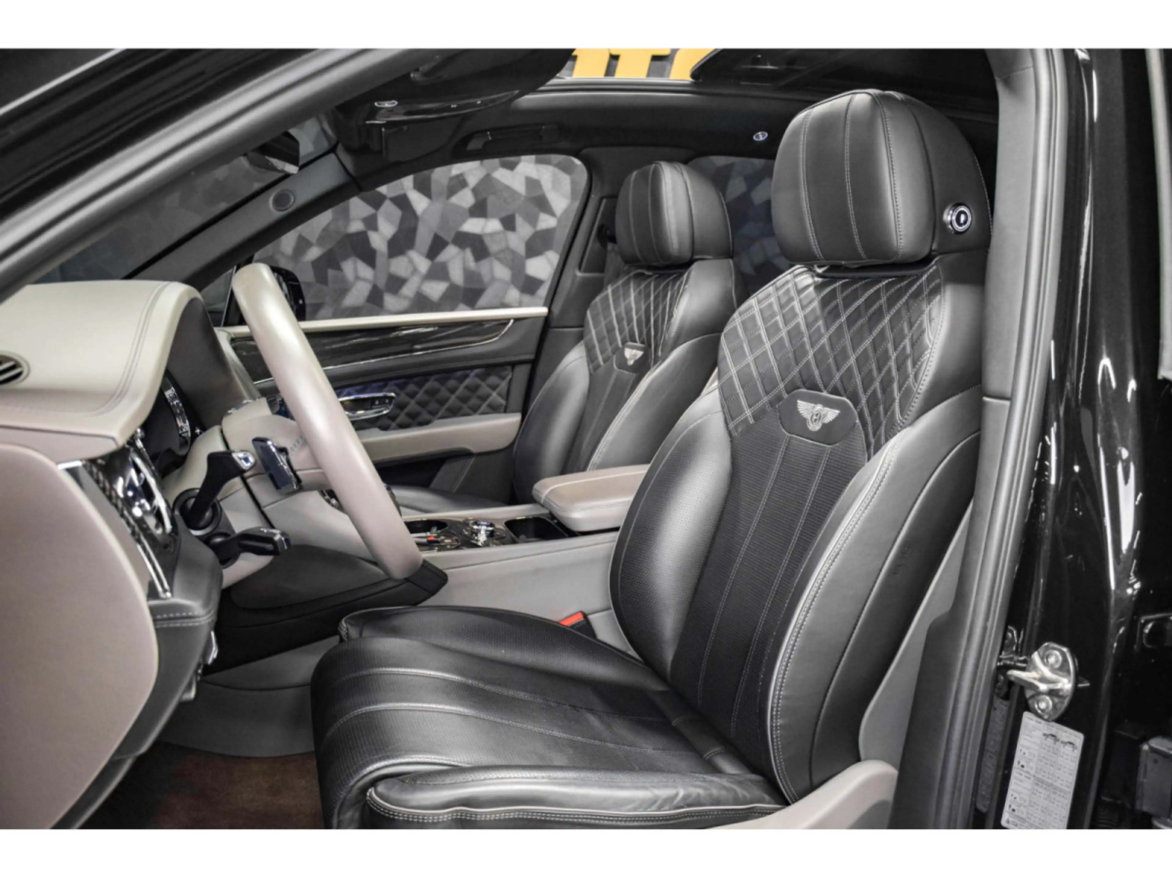 Bentley Bentayga FIRST EDITION V8 - STARTECH — photo 9