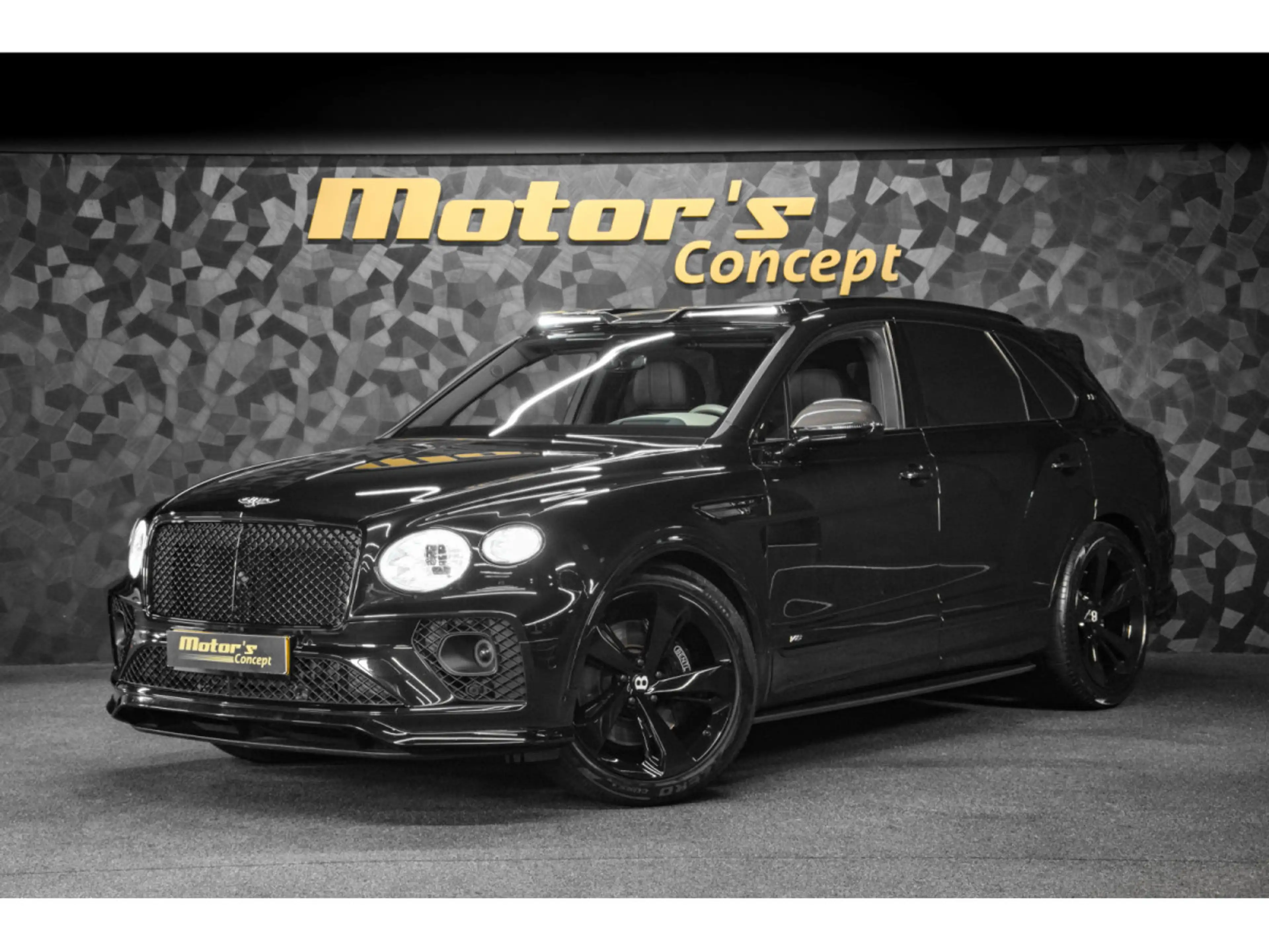 Bentley Bentayga FIRST EDITION V8 - STARTECH