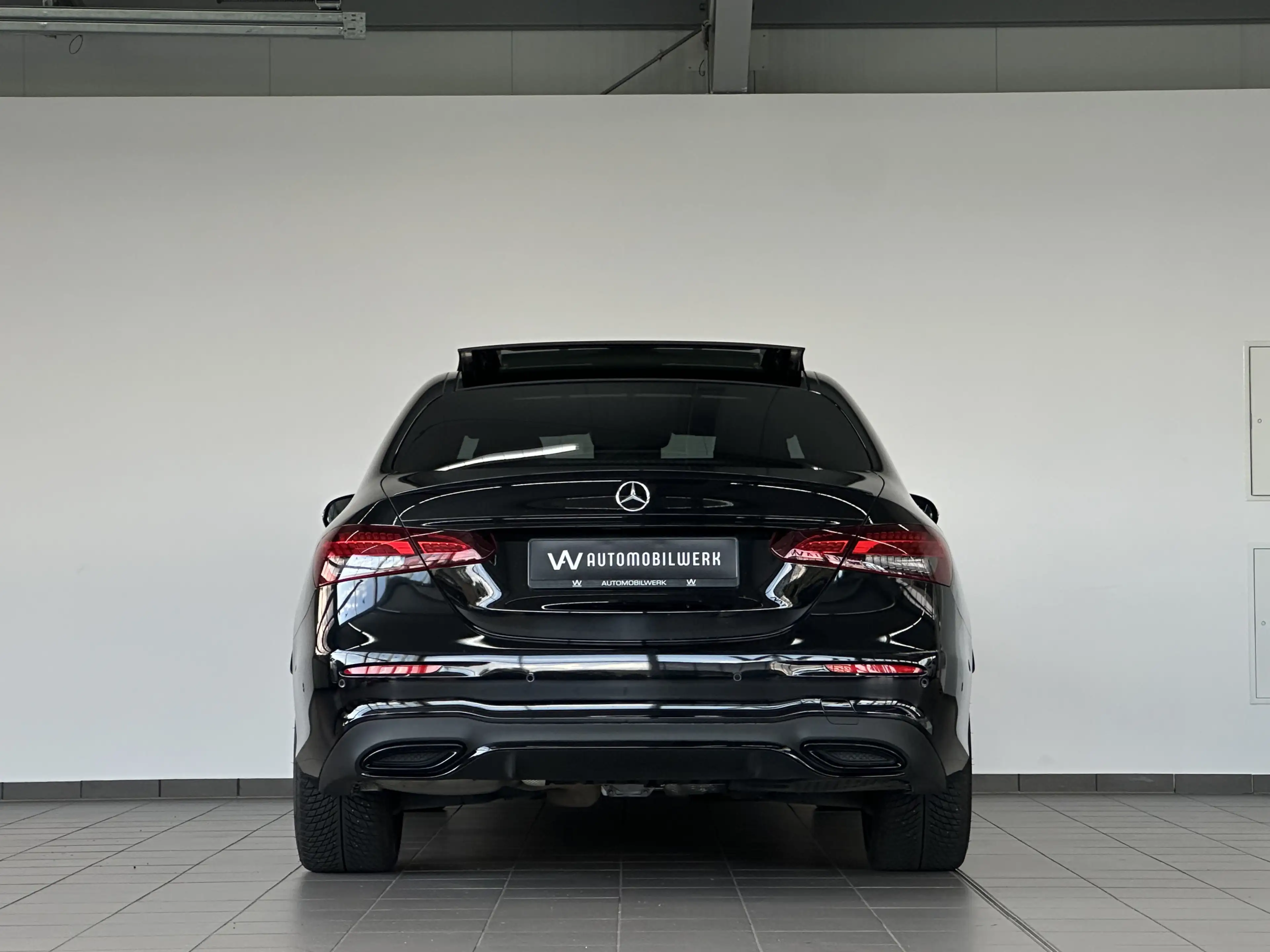 Mercedes-Benz E 400 AMG *PANO*BURM*KAM*DIST*WIDE — photo 5