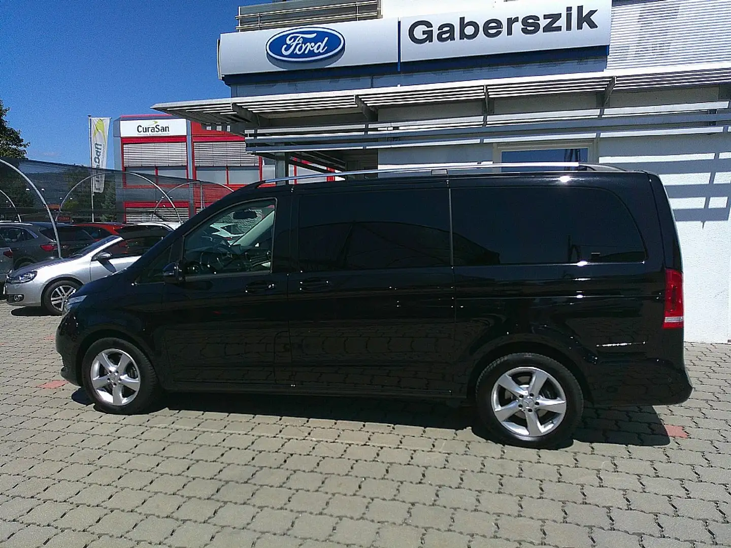 Mercedes-Benz V 220 d lang Aut. Schwarz - 2