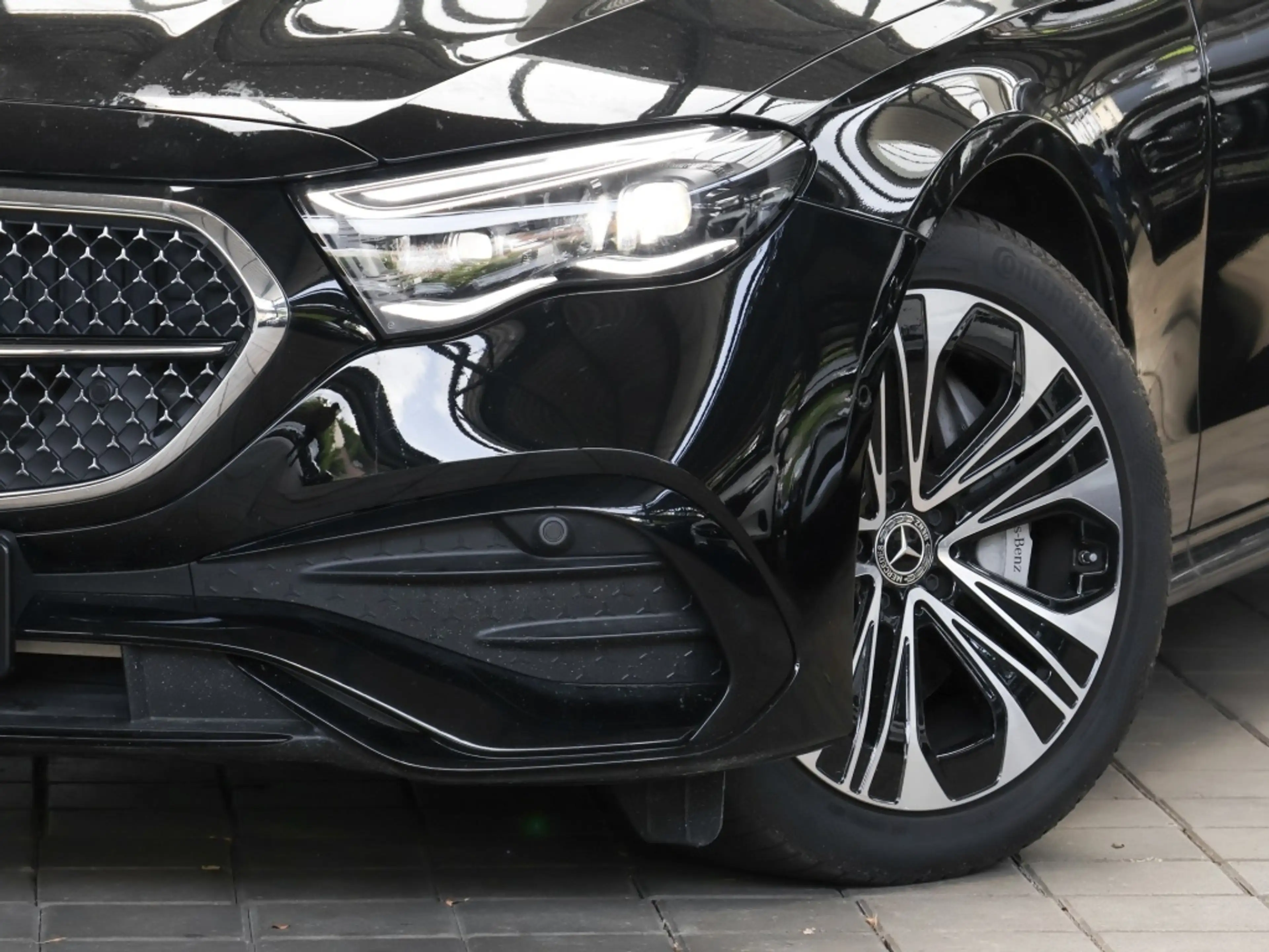 Mercedes-Benz E 220 d 4M AMG-Sport/Pano/Super/360/Burm/DIGITAL — photo 6