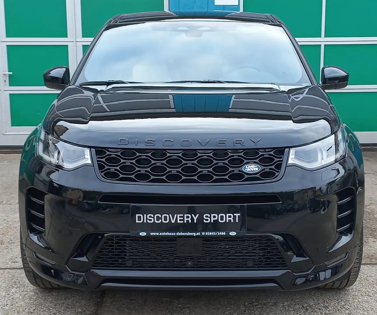 Land Rover Discovery Sport P300e PHEV AWD R-Dynamic SE Aut. Schwarz - 2