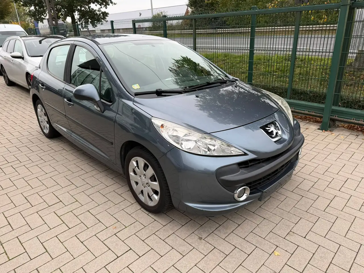 Peugeot 207