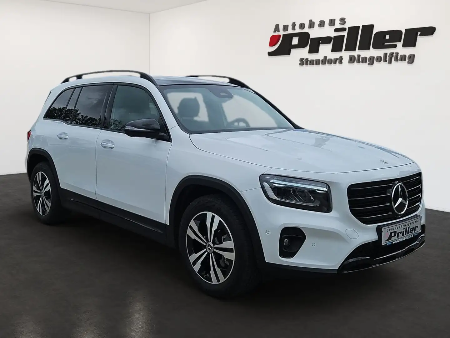 Mercedes-Benz GLB 200 d Progressive/AHK/NAVI/LED/MBUX/PGSD/ White - 2