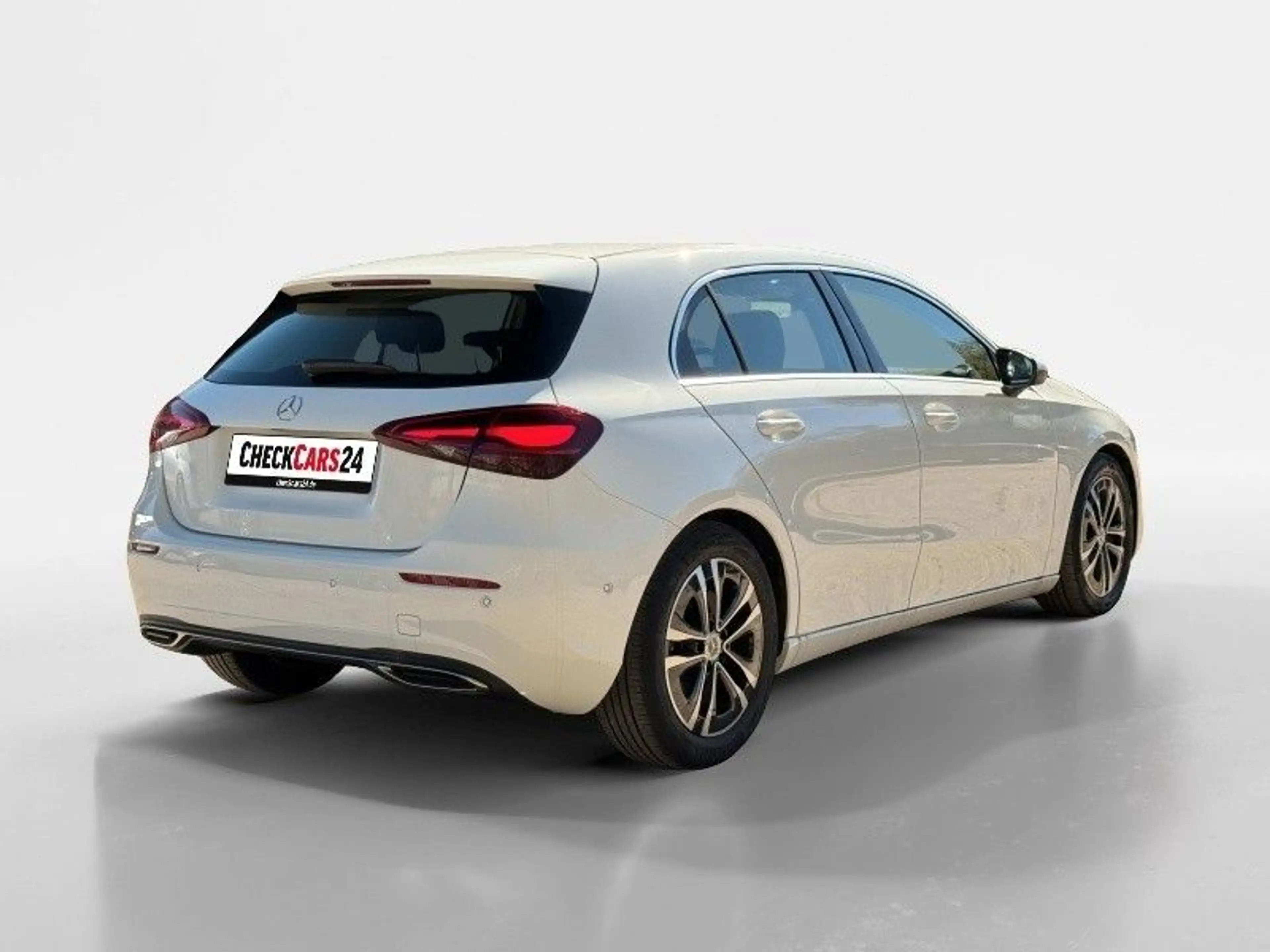 Mercedes-Benz A 220 A A 220 4Matic — photo 6