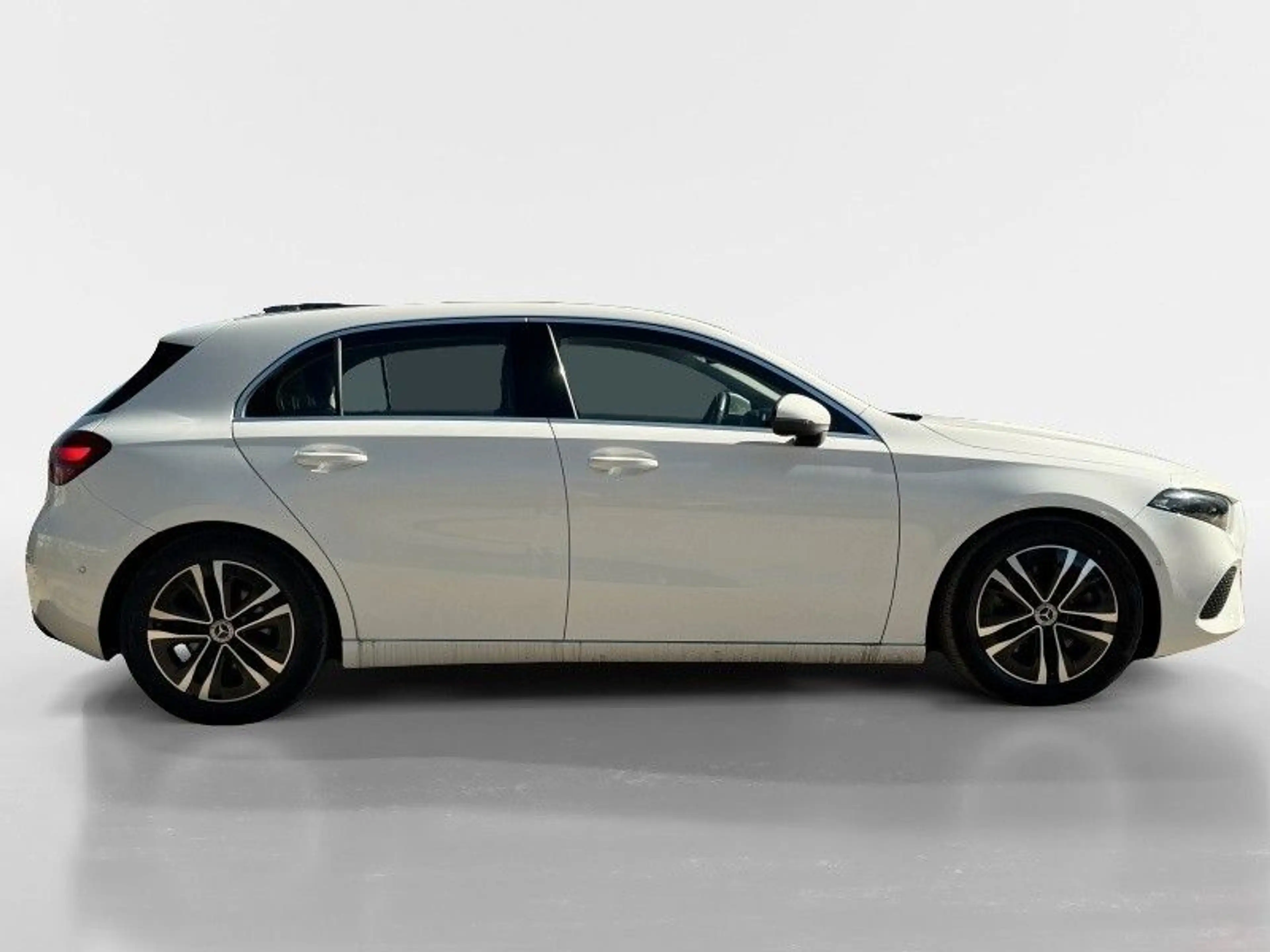 Mercedes-Benz A 220 A A 220 4Matic — photo 5