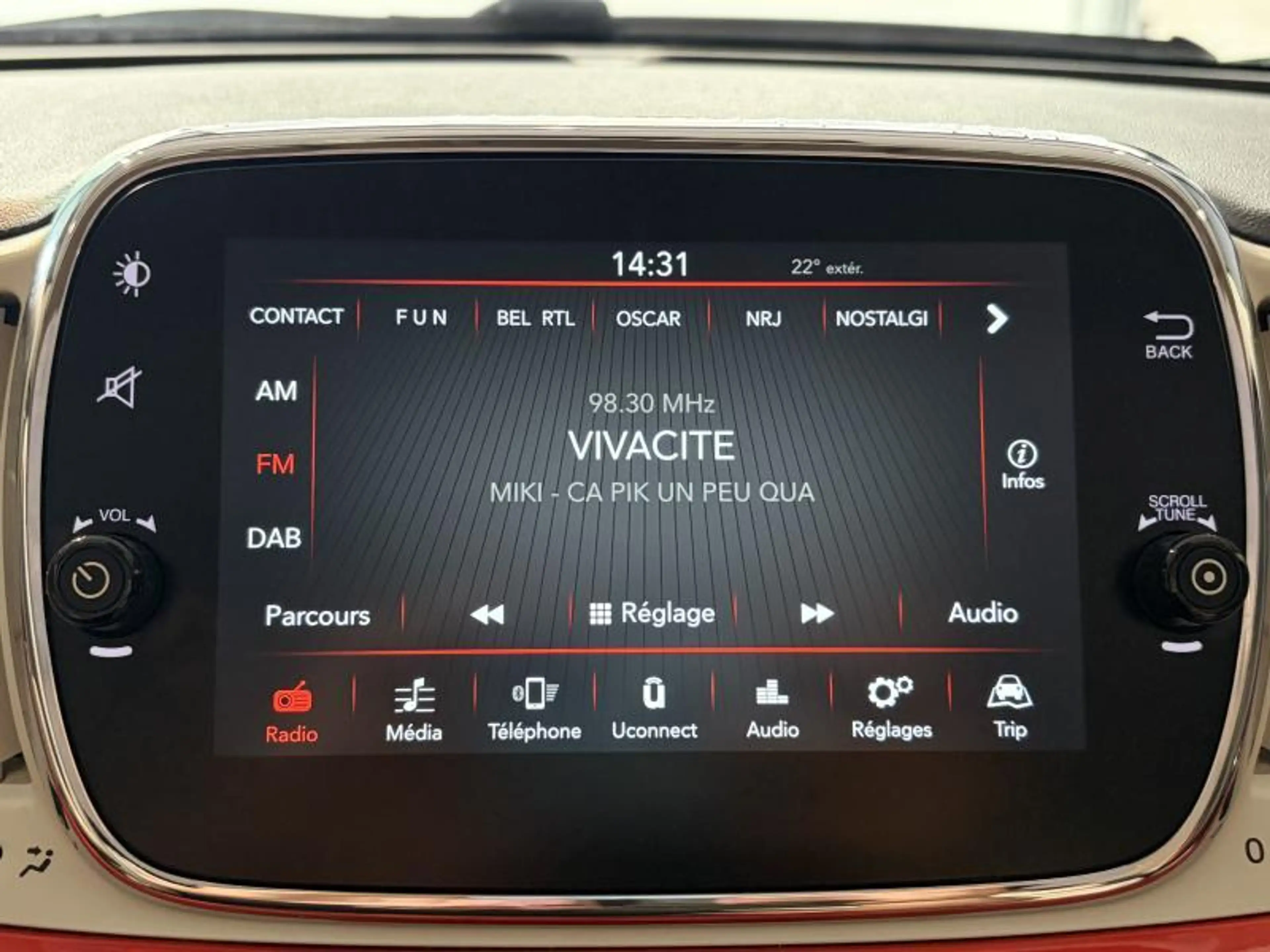 Fiat 500C Anniversario — photo 12
