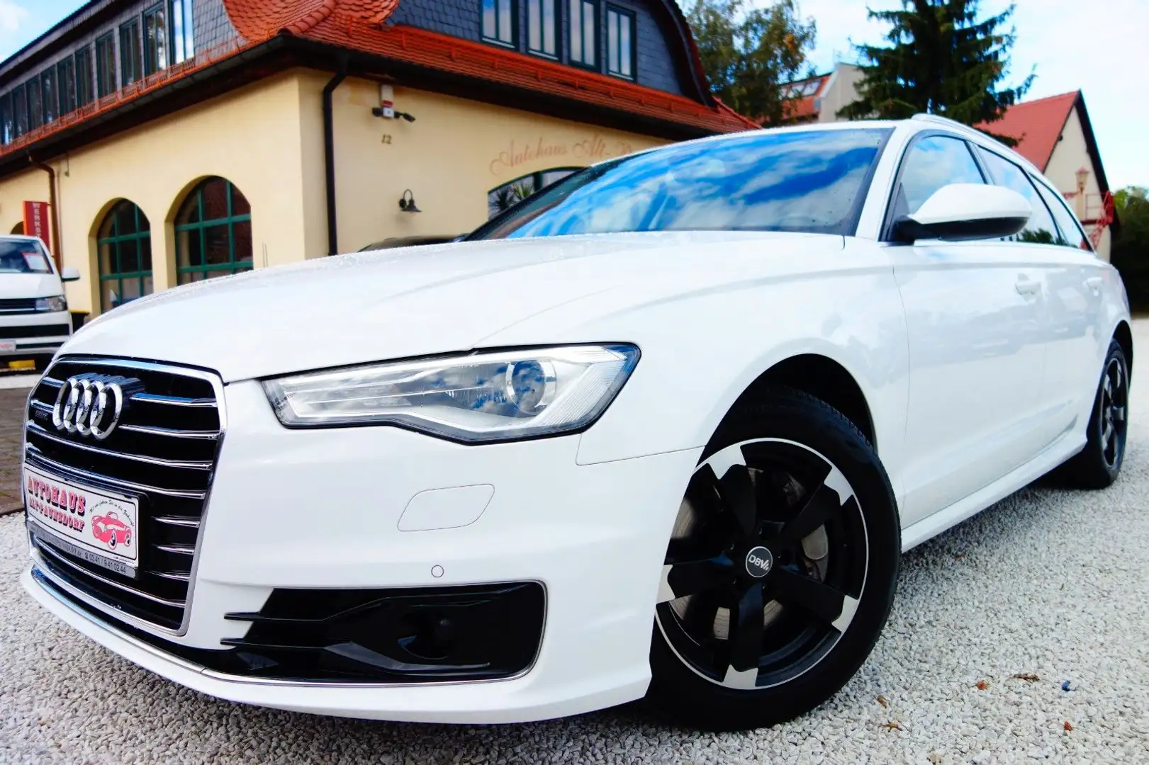 Audi A6 Avant 3.0 TDI clean diesel quattro,Totw.Navi Weiß - 1