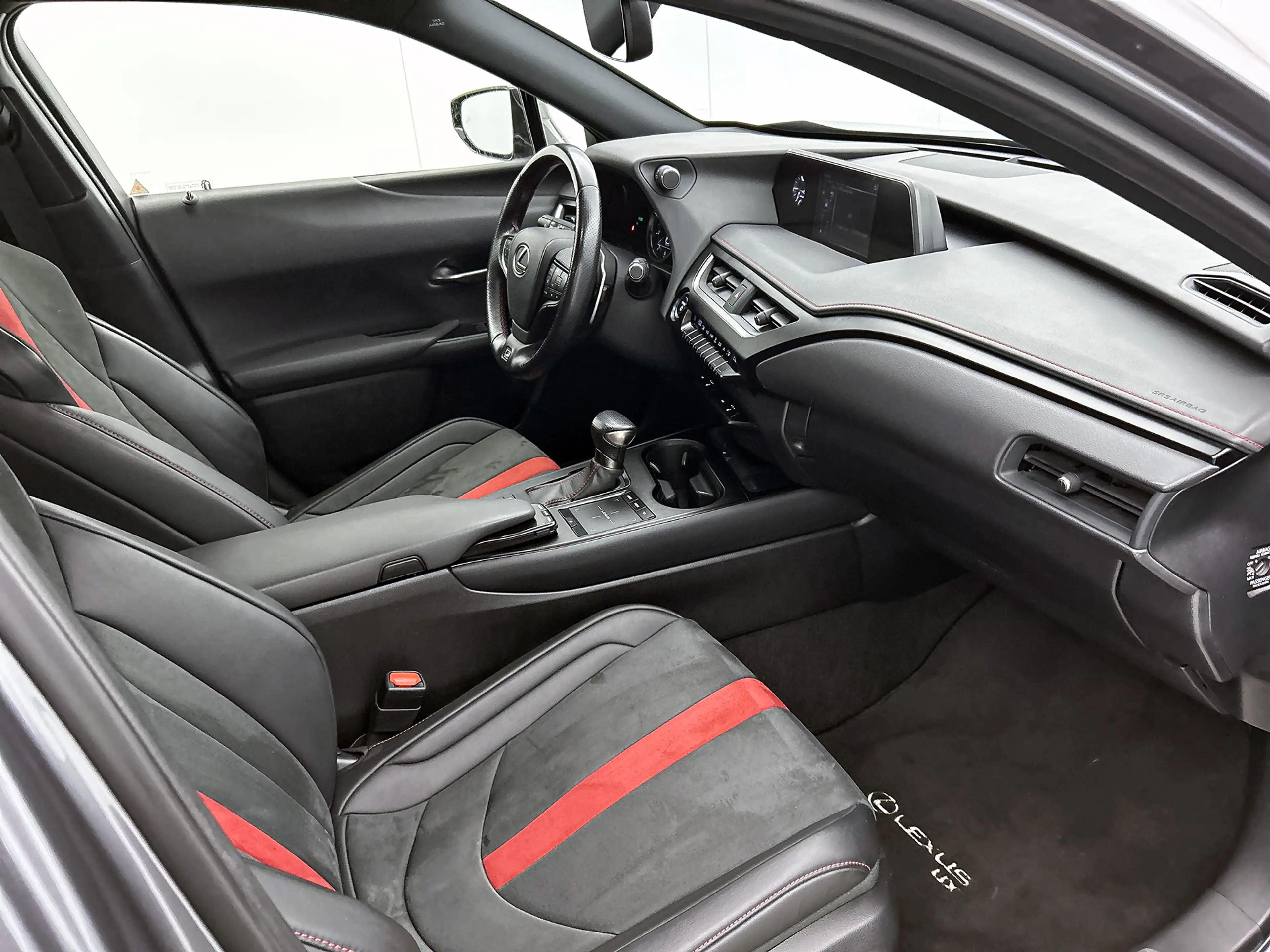 Lexus UX 250h F Sport Line | Adaptief Dempingsysteem | Stoelverw — photo 6