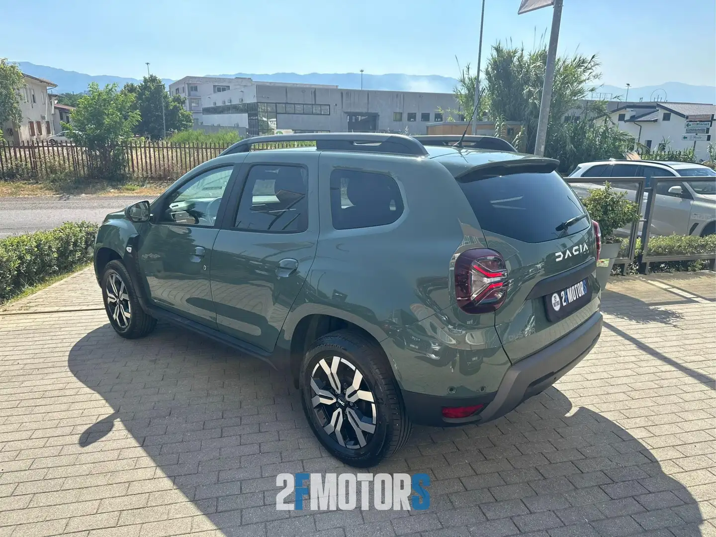 Dacia Duster 1.3 tce Journey 4x2 150cv edc fap Verde - 2