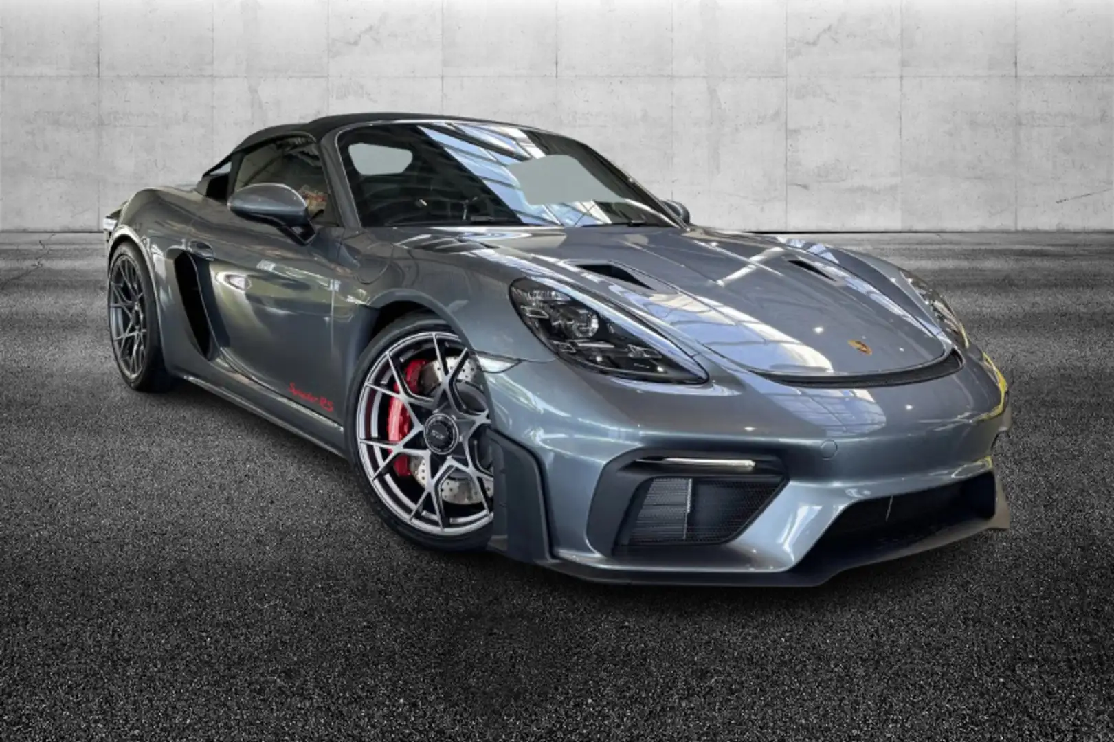 Porsche Cayman 718 Spyder Šedá - 2