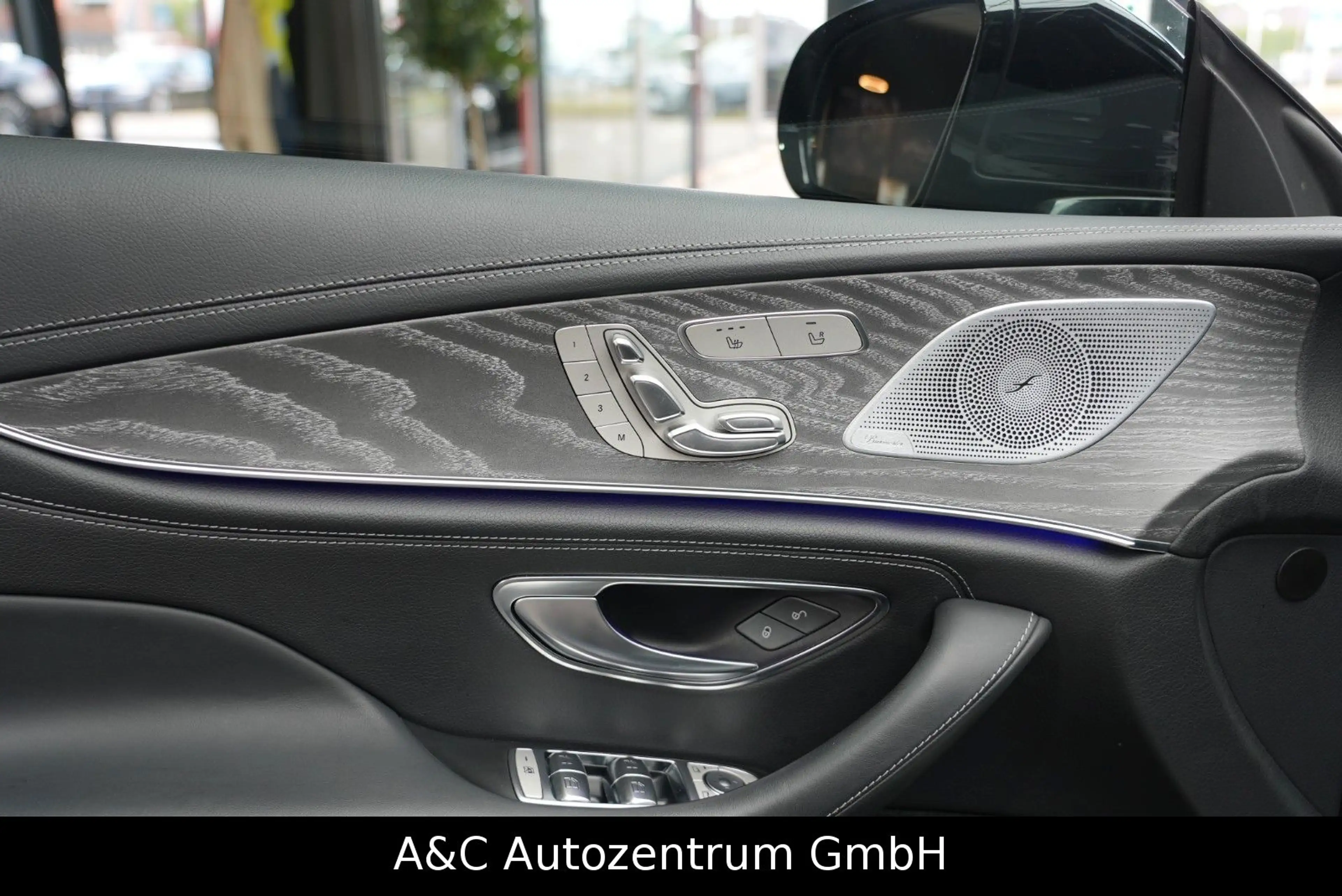 Mercedes-Benz CLS 53 AMG 4Matic — photo 10