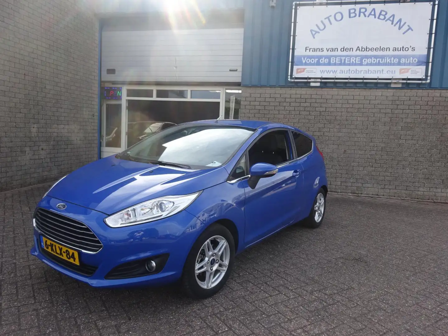 Ford Fiesta 1.0 EcoBoost Titanium Blauw - 1