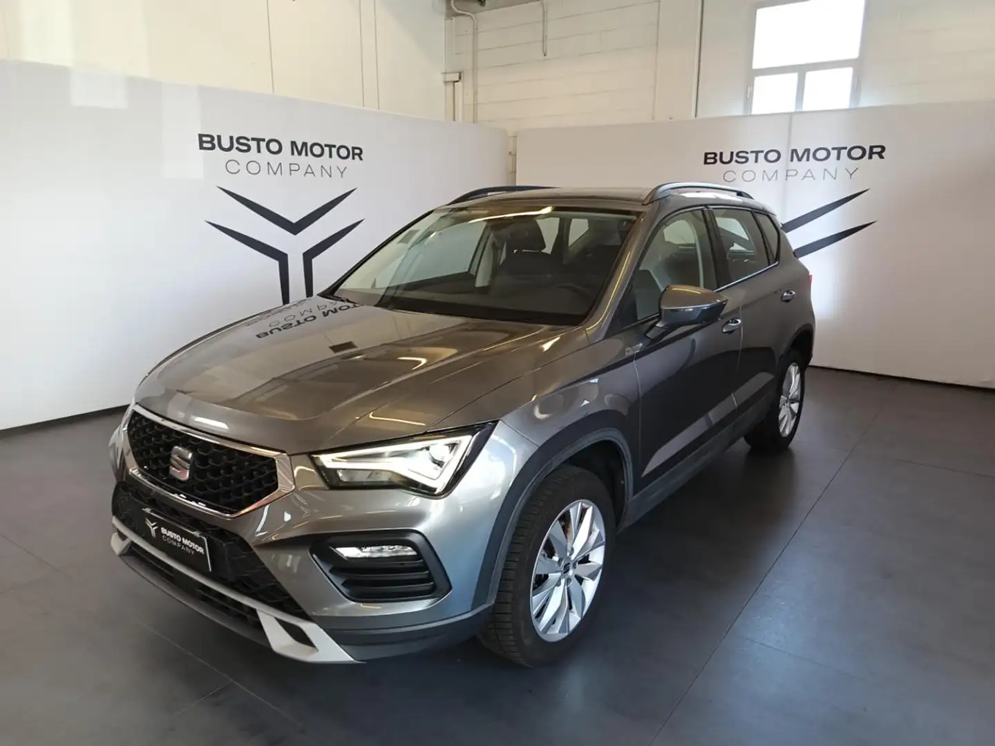 SEAT Ateca 1.5 EcoTSI DSG Business Grau - 2