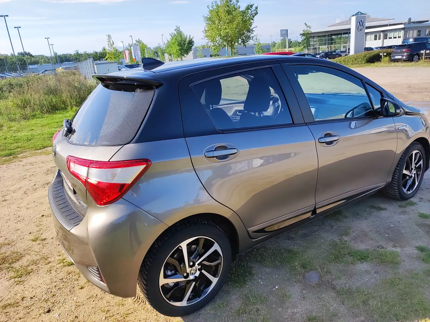 Toyota Yaris Yaris Hybrid 1.5 VVT-i Style Selection Beige - 2