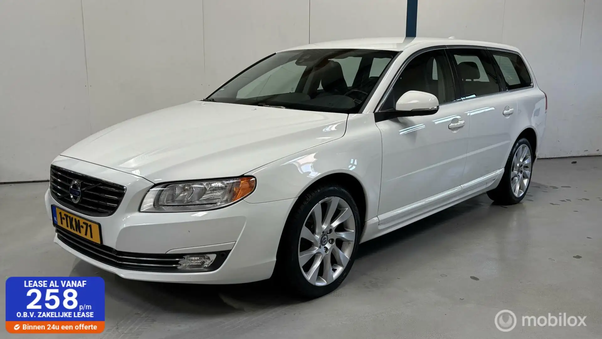 Volvo V70 1.6 T4 Nordic+ NAVI / LEER / NL-AUTO Weiß - 1